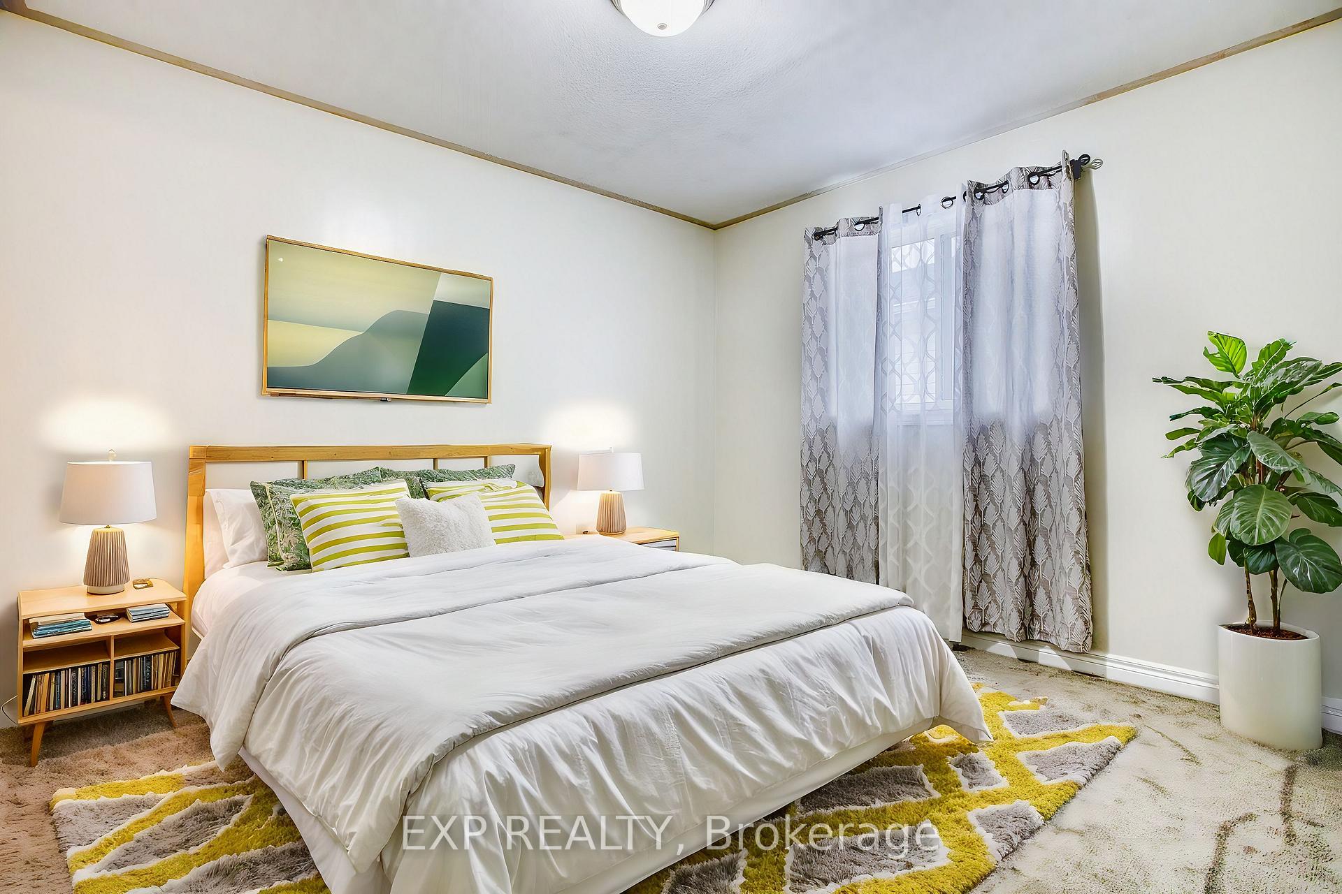 Photo 17 of 14 Saddler Street, Pelham, Fonthill — HOMEH
