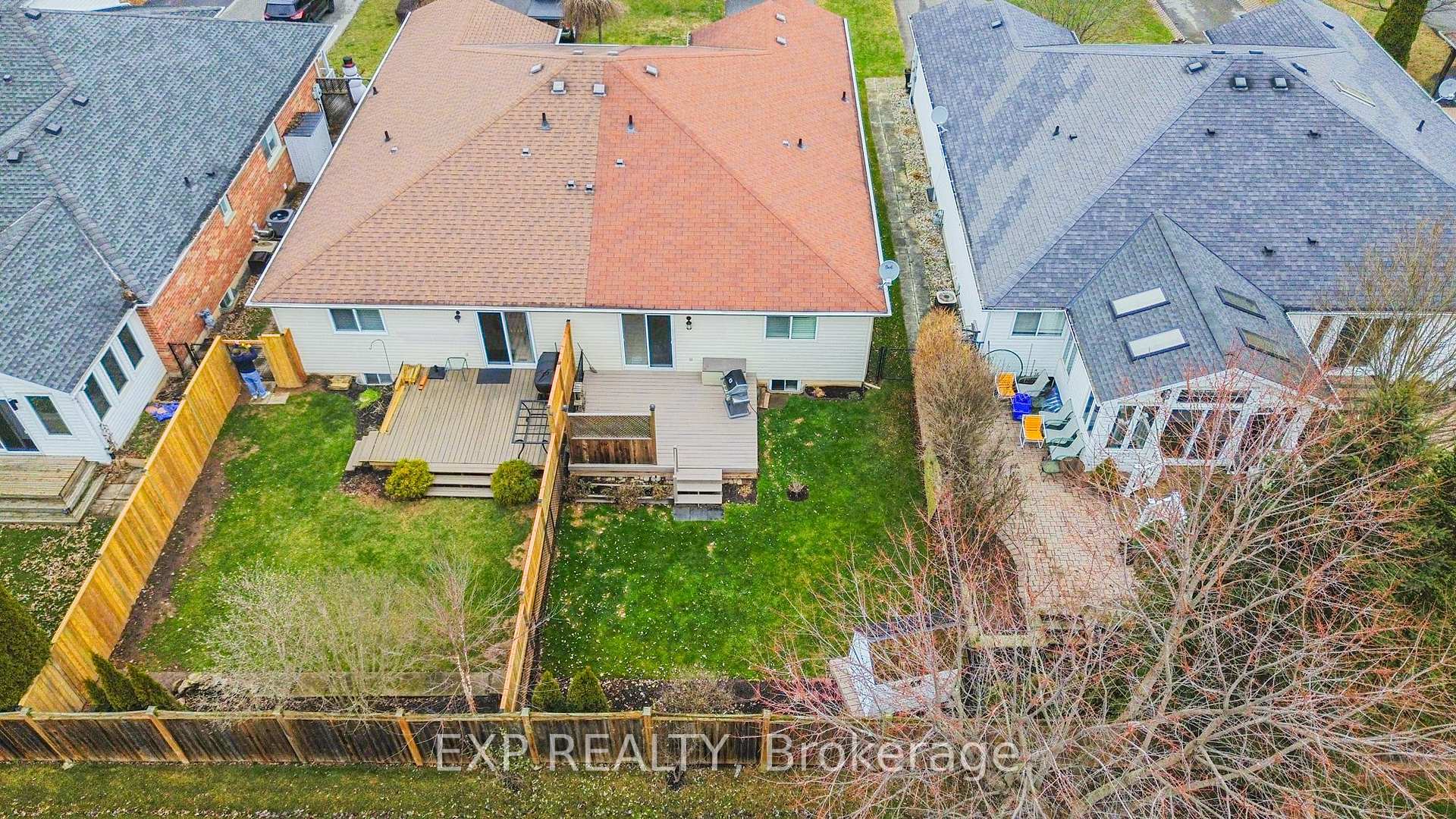 Photo 26 of 14 Saddler Street, Pelham, Fonthill — HOMEH