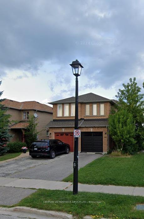 Front of 641 Walpole Crescent
