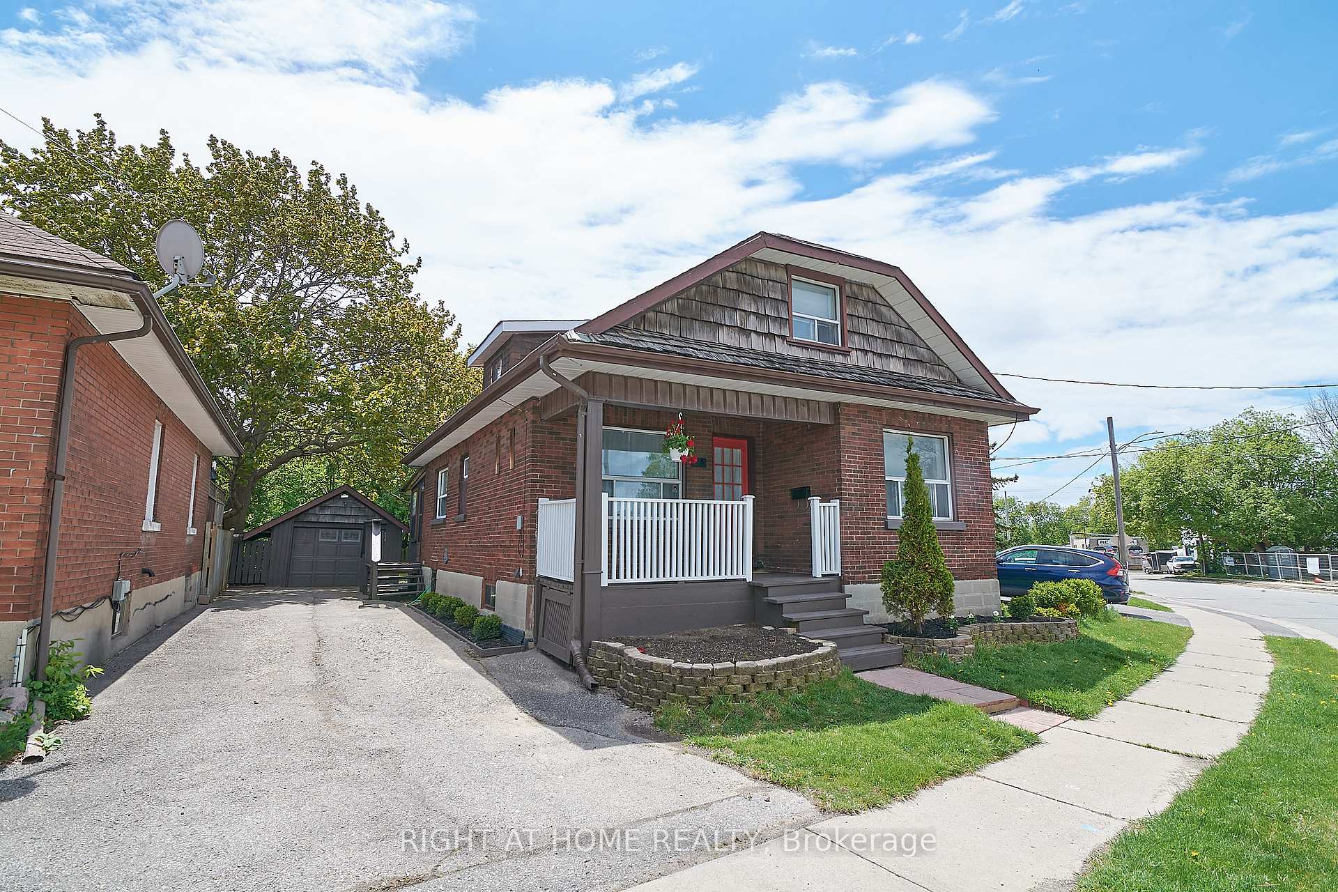Photo 1 of 105 Conant Street, Oshawa, Lakeview — HOMEH
