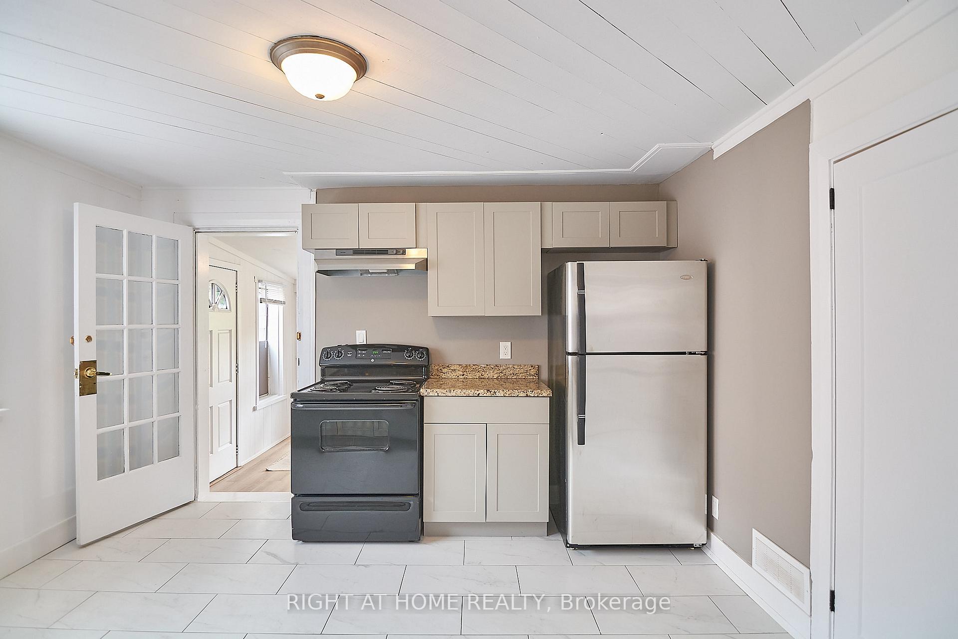 Photo 7 of 105 Conant Street, Oshawa, Lakeview — HOMEH