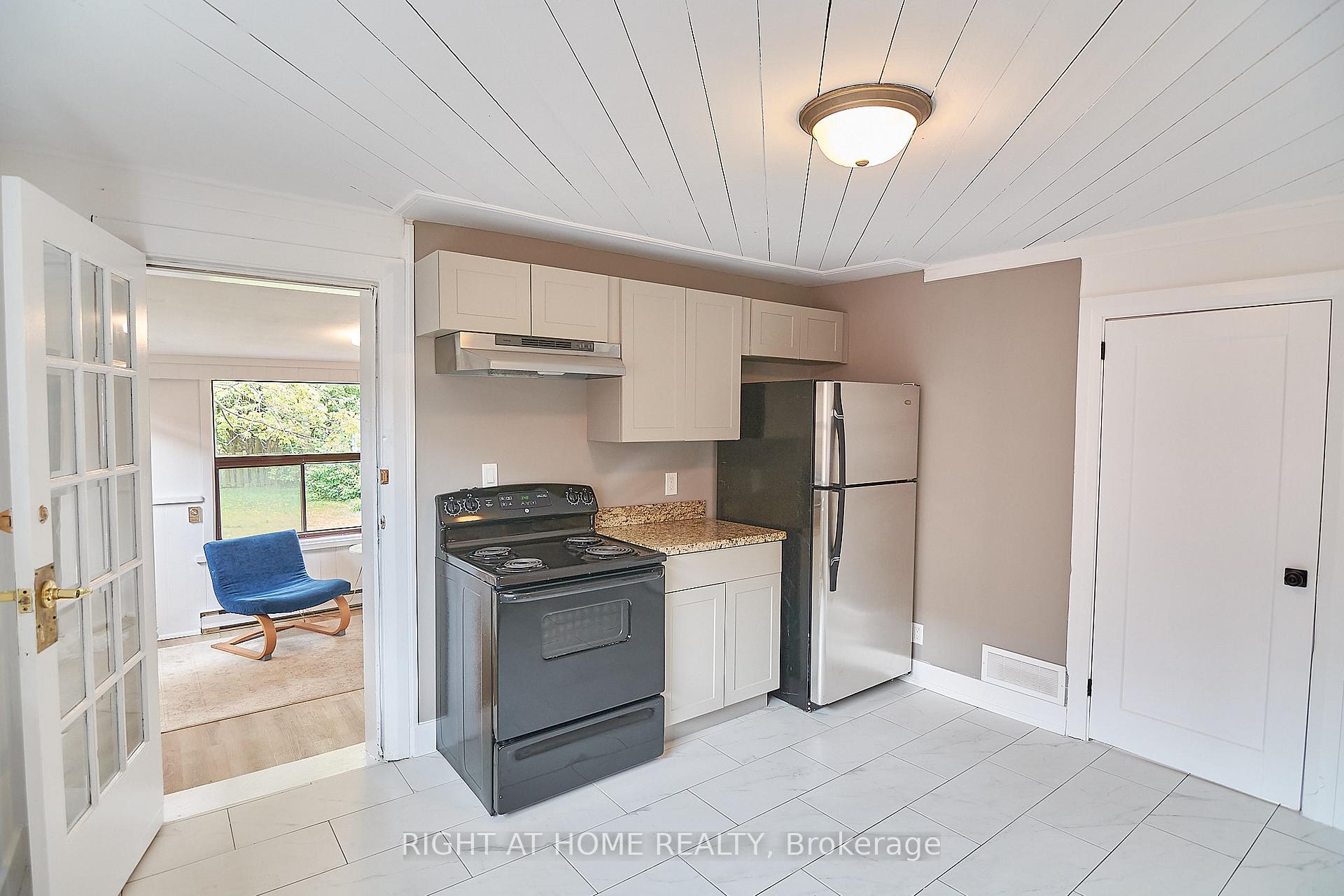 Photo 9 of 105 Conant Street, Oshawa, Lakeview — HOMEH