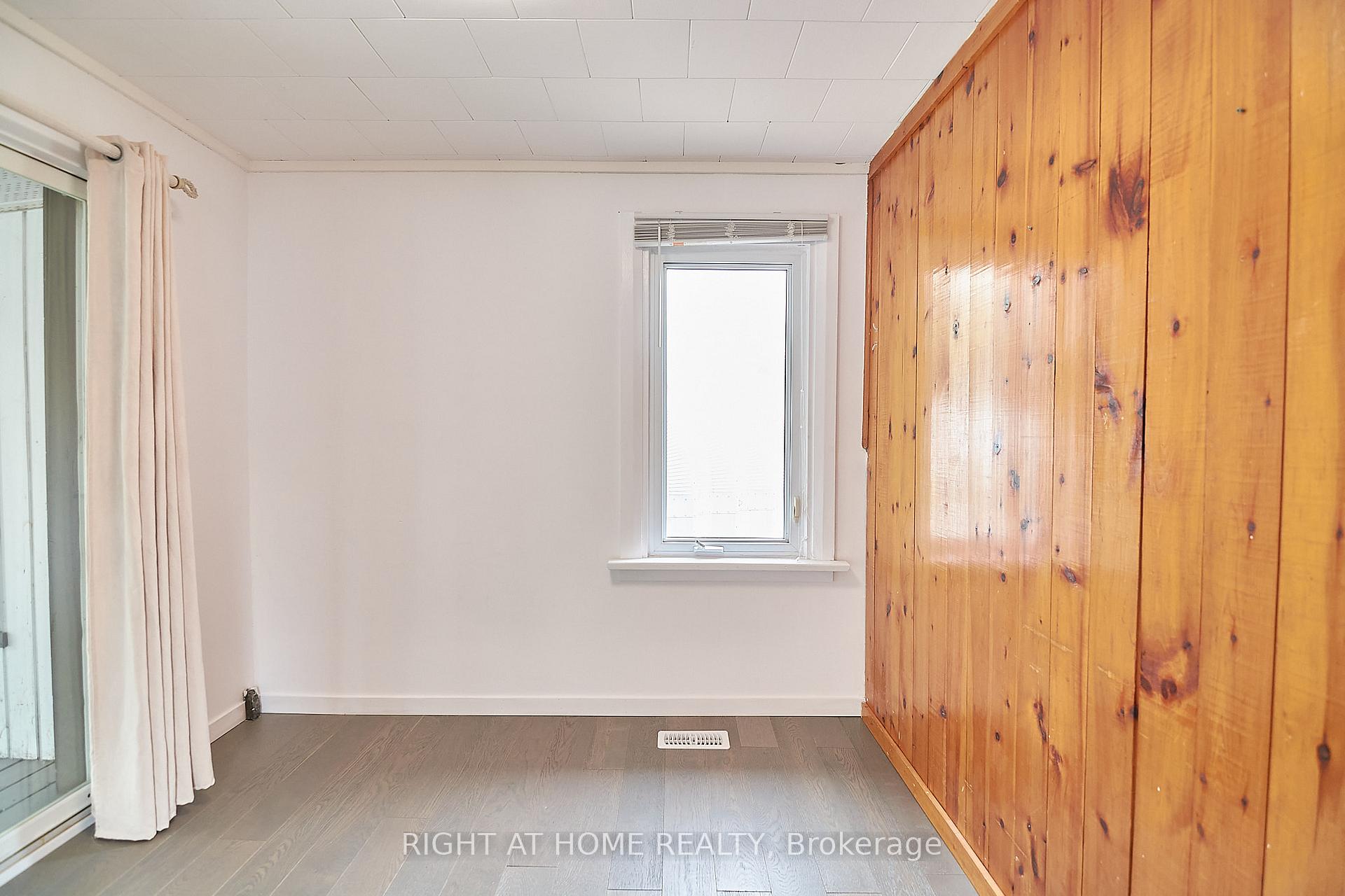 Photo 12 of 105 Conant Street, Oshawa, Lakeview — HOMEH