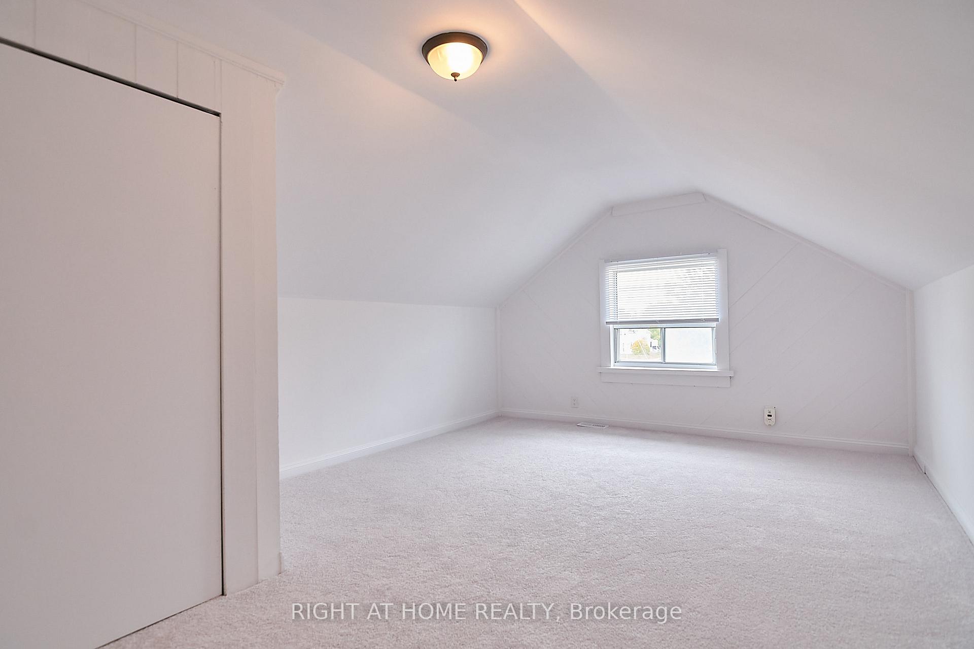 Photo 13 of 105 Conant Street, Oshawa, Lakeview — HOMEH