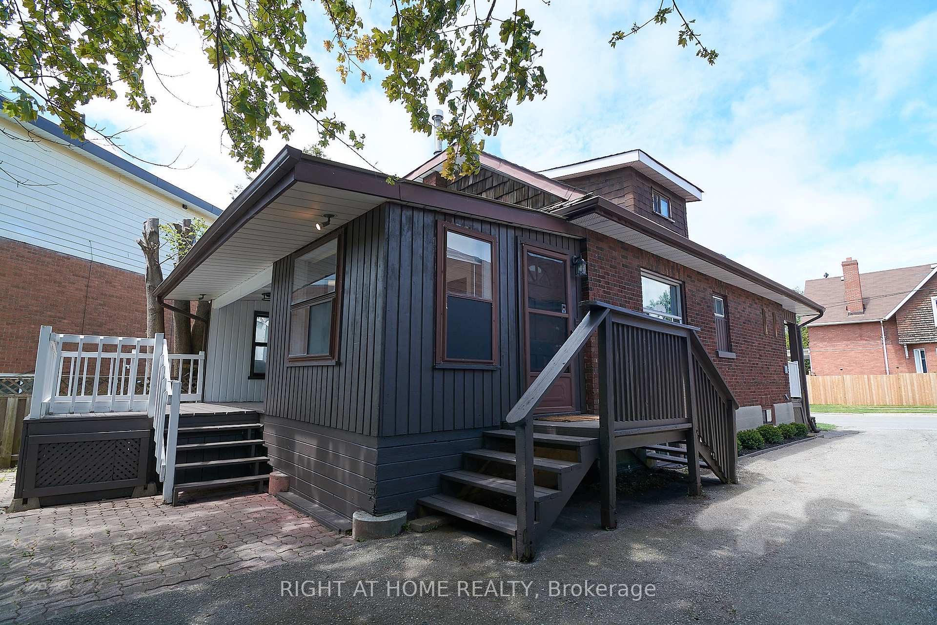 Photo 22 of 105 Conant Street, Oshawa, Lakeview — HOMEH