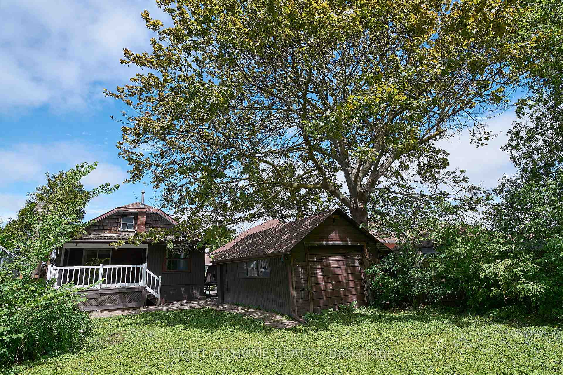 Photo 24 of 105 Conant Street, Oshawa, Lakeview — HOMEH