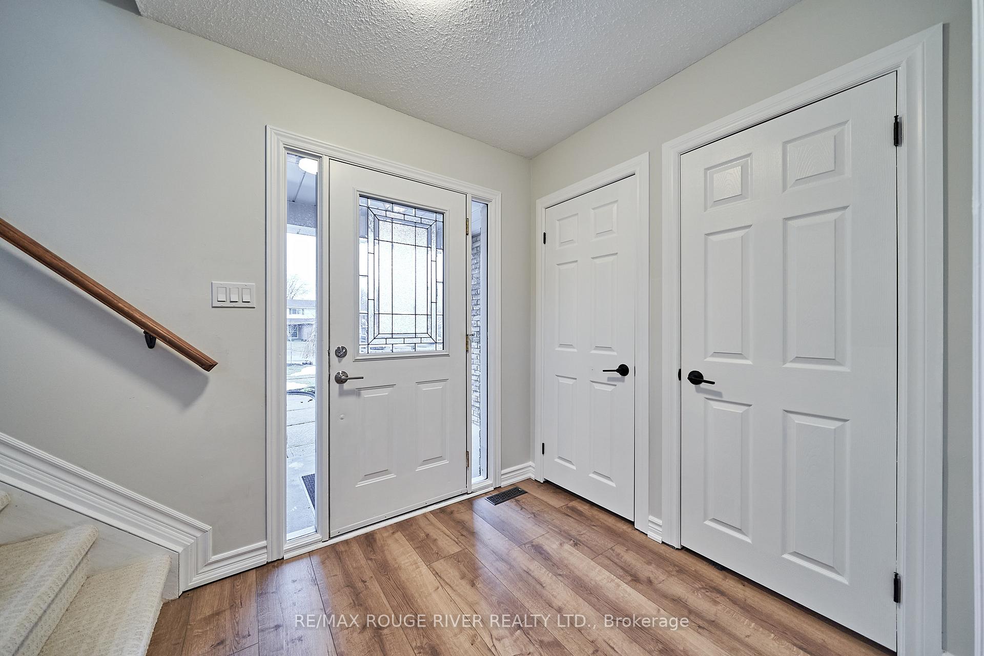 Photo 2 of 632 Balsam Crescent, Oshawa, Lakeview — HOMEH