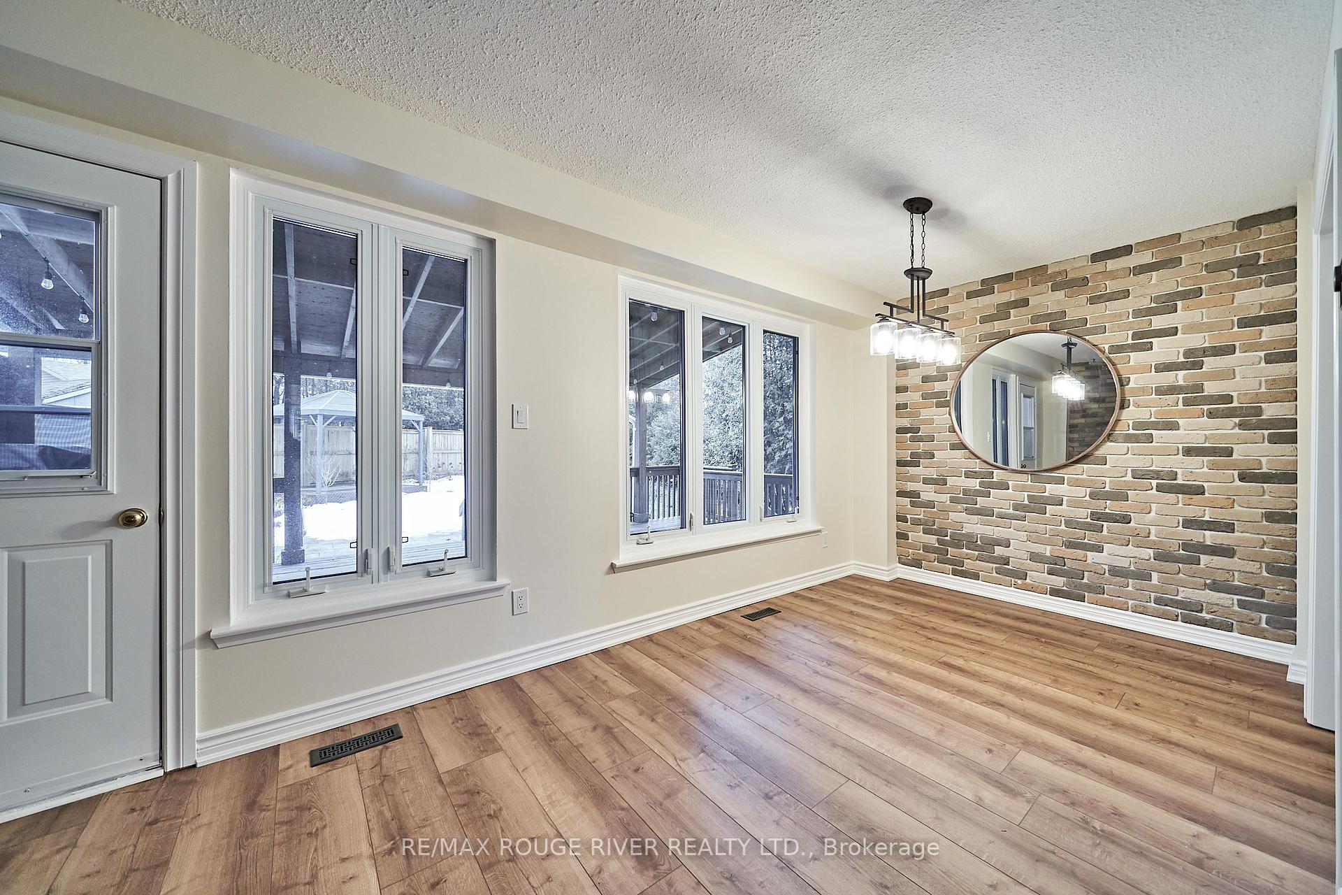 Photo 8 of 632 Balsam Crescent, Oshawa, Lakeview — HOMEH