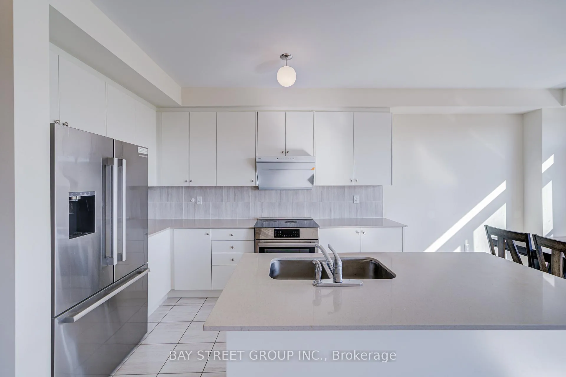 Photo 9 of 2643 Delphinium Trail, Pickering, Rural Pickering — HOMEH