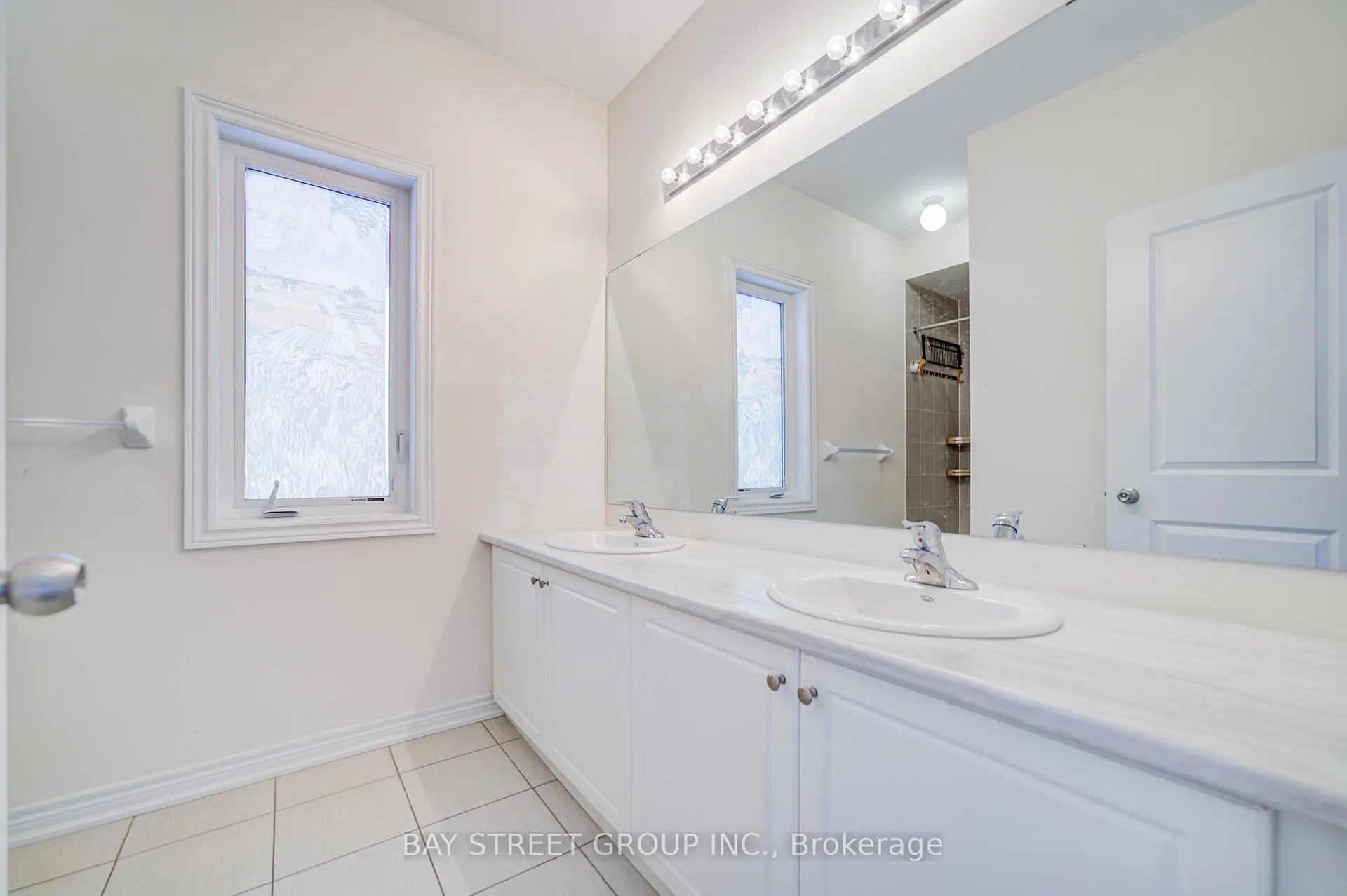 Photo 28 of 2643 Delphinium Trail, Pickering, Rural Pickering — HOMEH