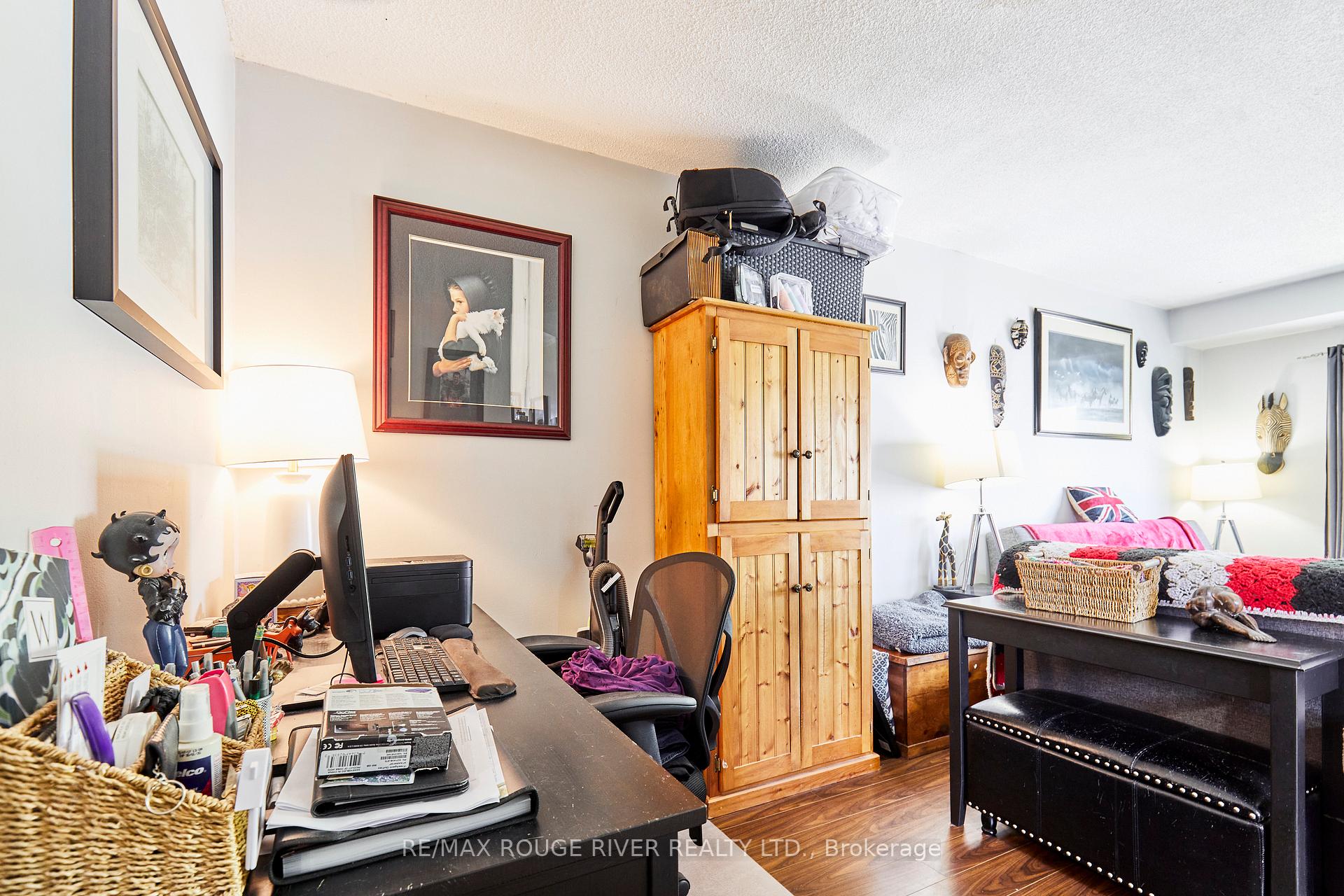 Photo 10 of 37 Wellington Avenue E, Oshawa, Farewell — HOMEH