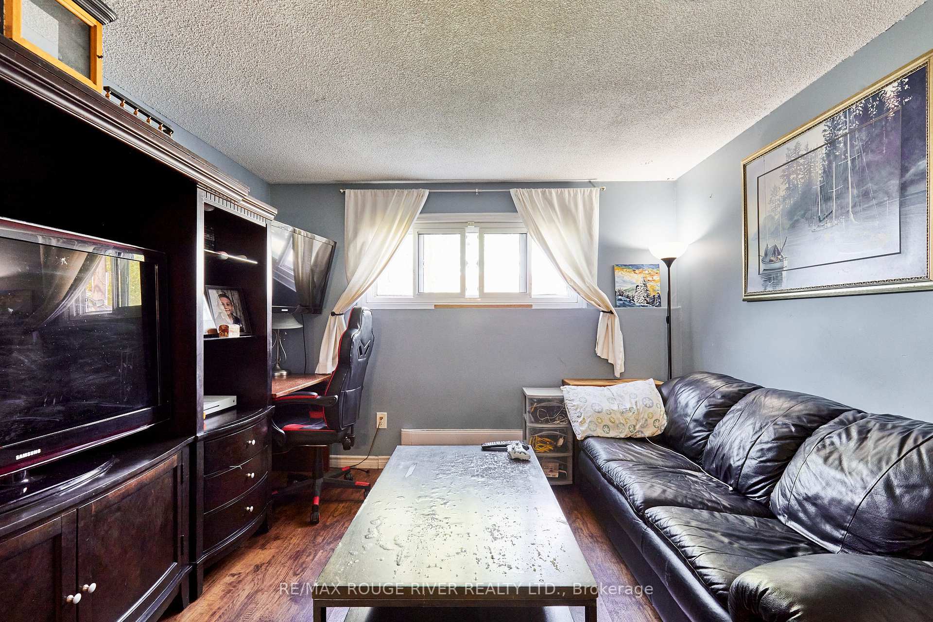 Photo 22 of 37 Wellington Avenue E, Oshawa, Farewell — HOMEH