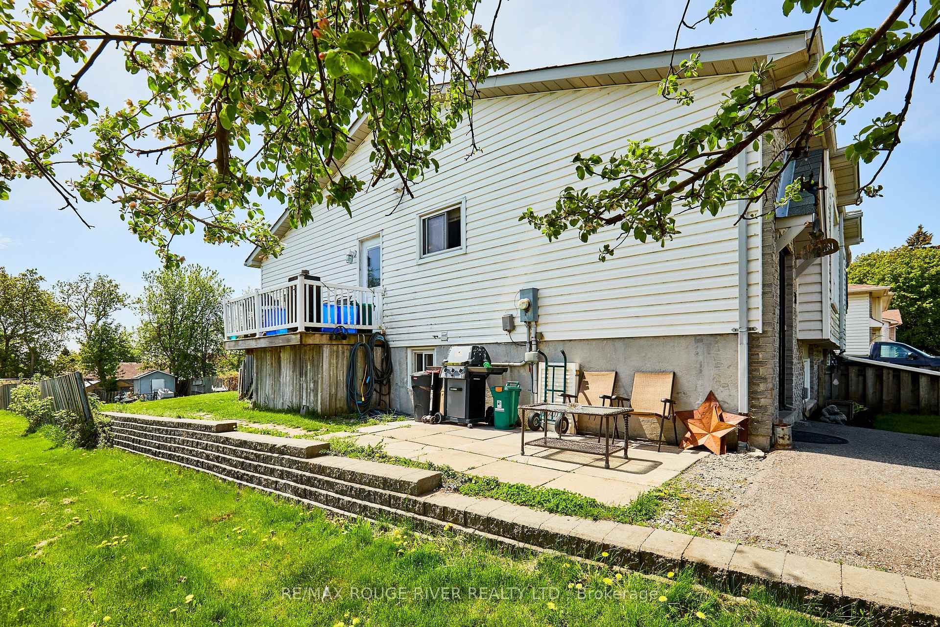 Photo 28 of 37 Wellington Avenue E, Oshawa, Farewell — HOMEH