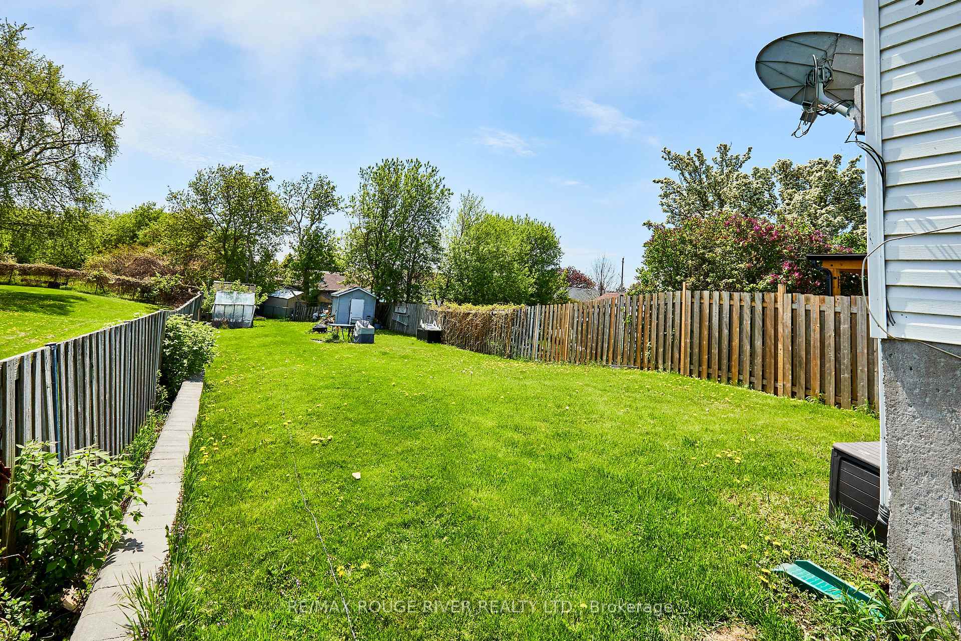 Photo 30 of 37 Wellington Avenue E, Oshawa, Farewell — HOMEH
