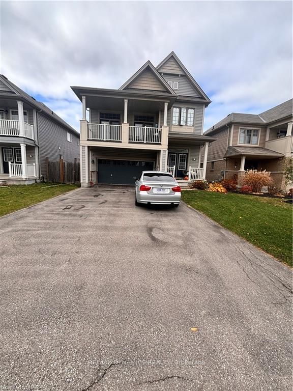 Front of 8779 Dogwood Crescent