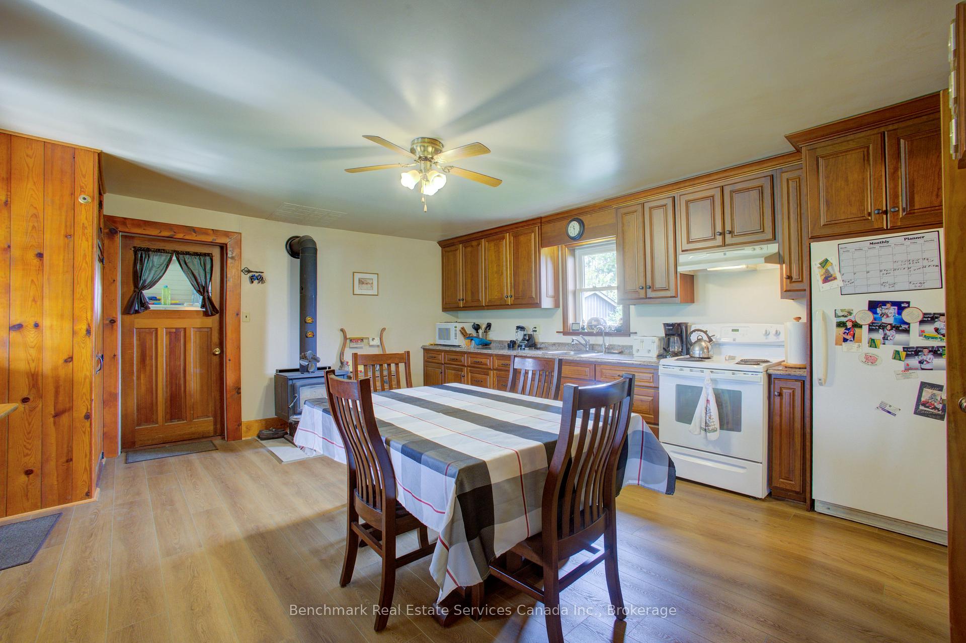 Photo 12 of 5633 4 Line, Perth South, Blanshard — HOMEH