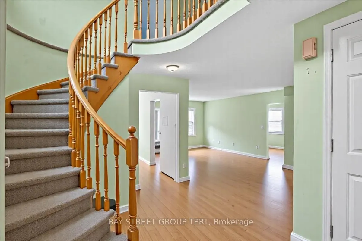 Photo 3 of 1610 Rawlings Drive, Pickering, Liverpool — HOMEH