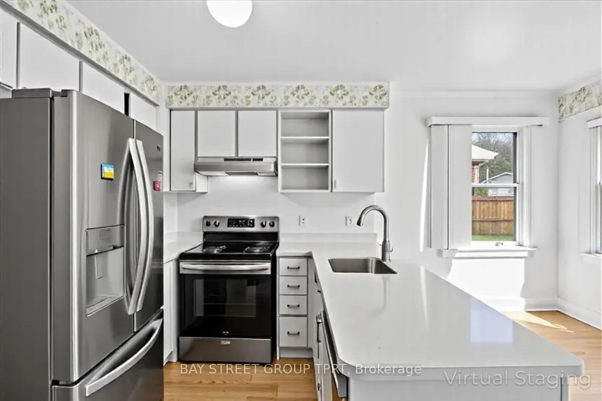 Photo 6 of 1610 Rawlings Drive, Pickering, Liverpool — HOMEH