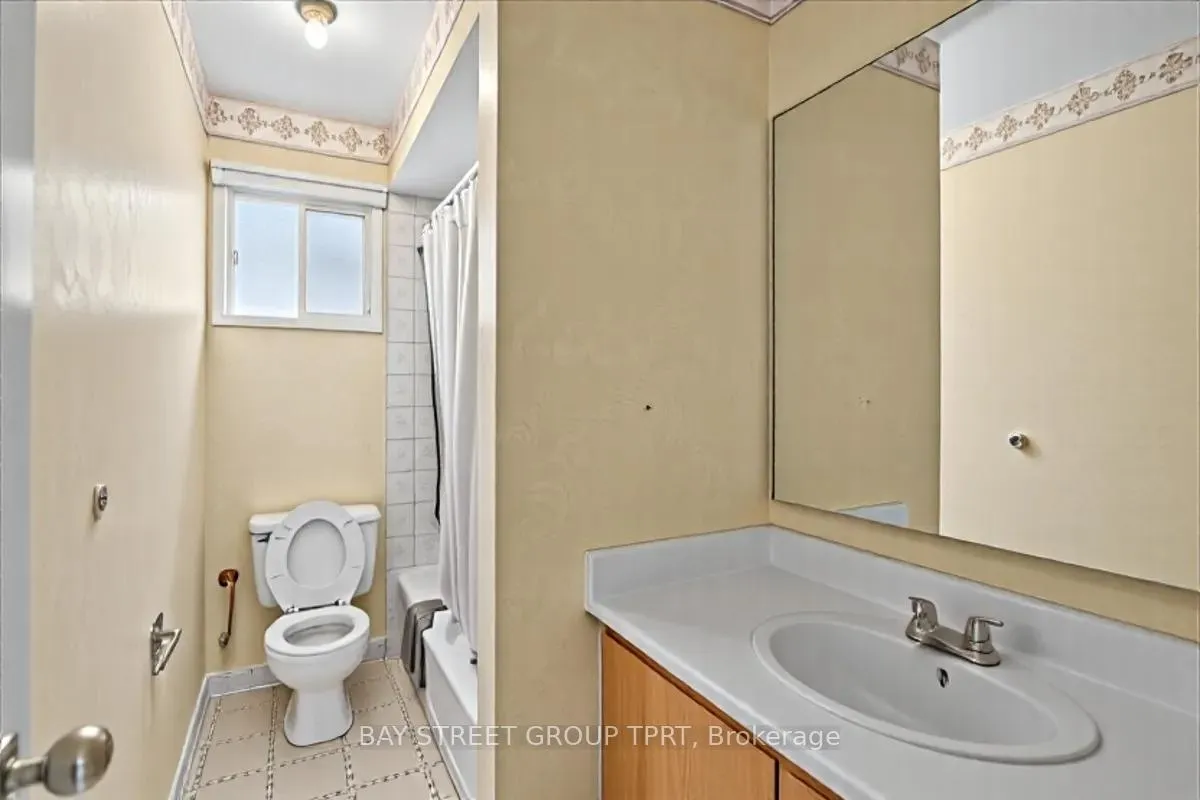 Photo 18 of 1610 Rawlings Drive, Pickering, Liverpool — HOMEH