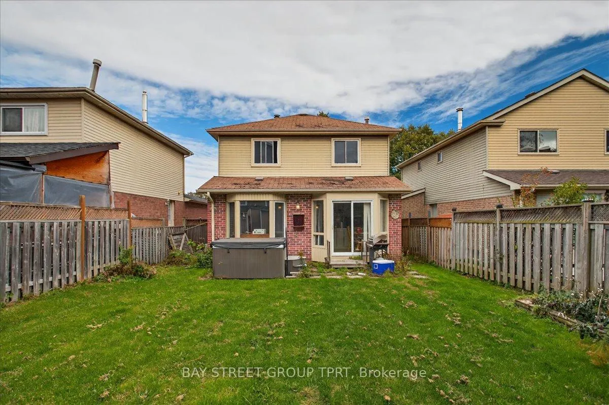 Photo 25 of 1610 Rawlings Drive, Pickering, Liverpool — HOMEH