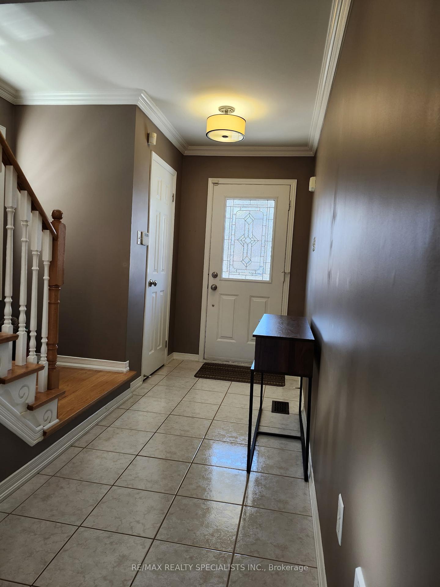 Photo 2 of 272 Fitzgerald Crescent, Milton, Dempsey — HOMEH
