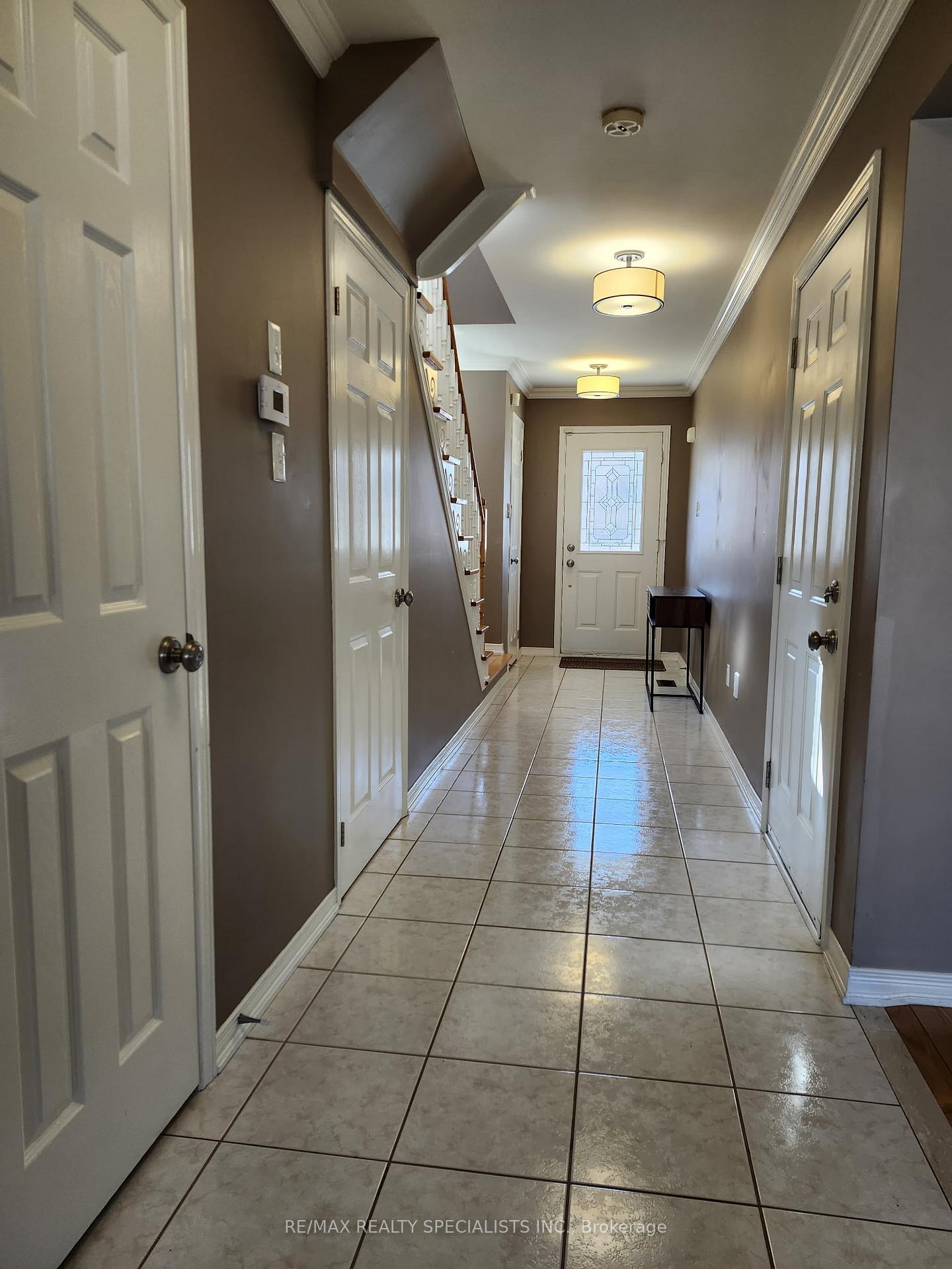 Photo 3 of 272 Fitzgerald Crescent, Milton, Dempsey — HOMEH