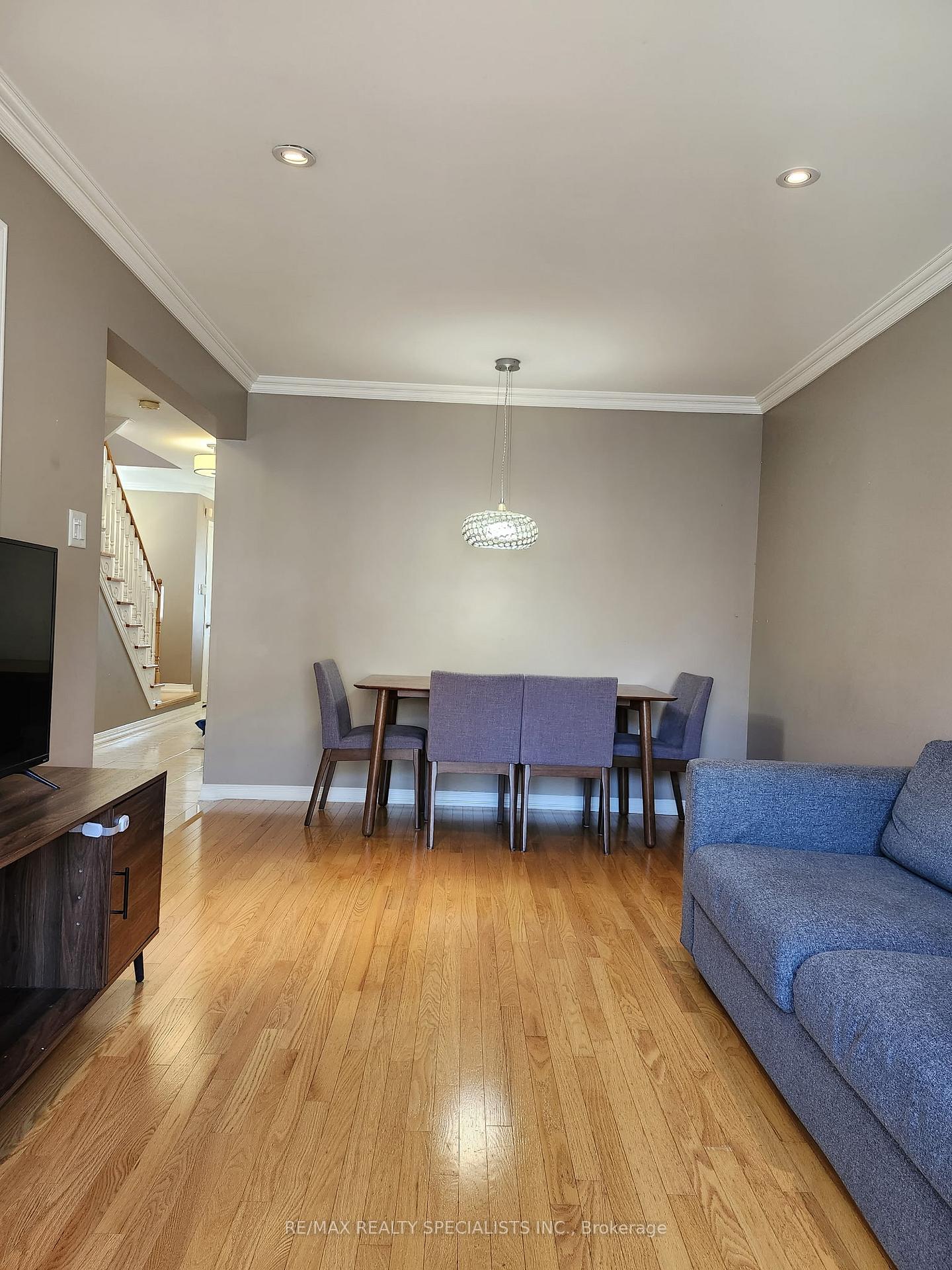 Photo 8 of 272 Fitzgerald Crescent, Milton, Dempsey — HOMEH