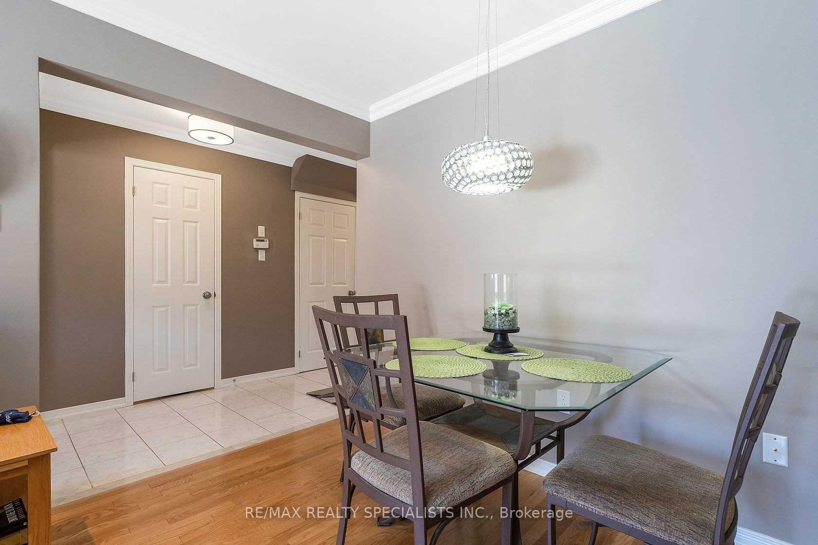 Photo 14 of 272 Fitzgerald Crescent, Milton, Dempsey — HOMEH