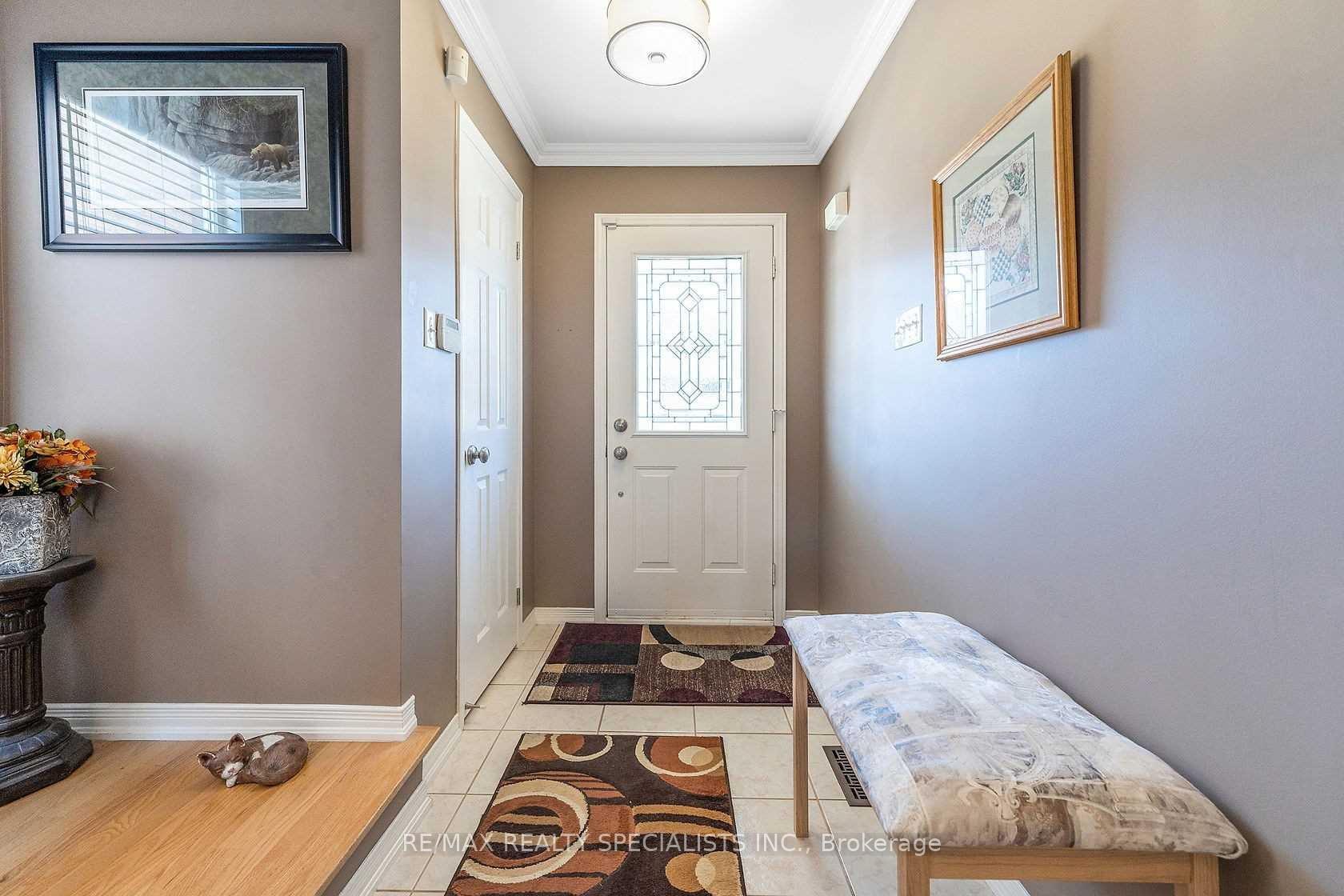 Photo 15 of 272 Fitzgerald Crescent, Milton, Dempsey — HOMEH