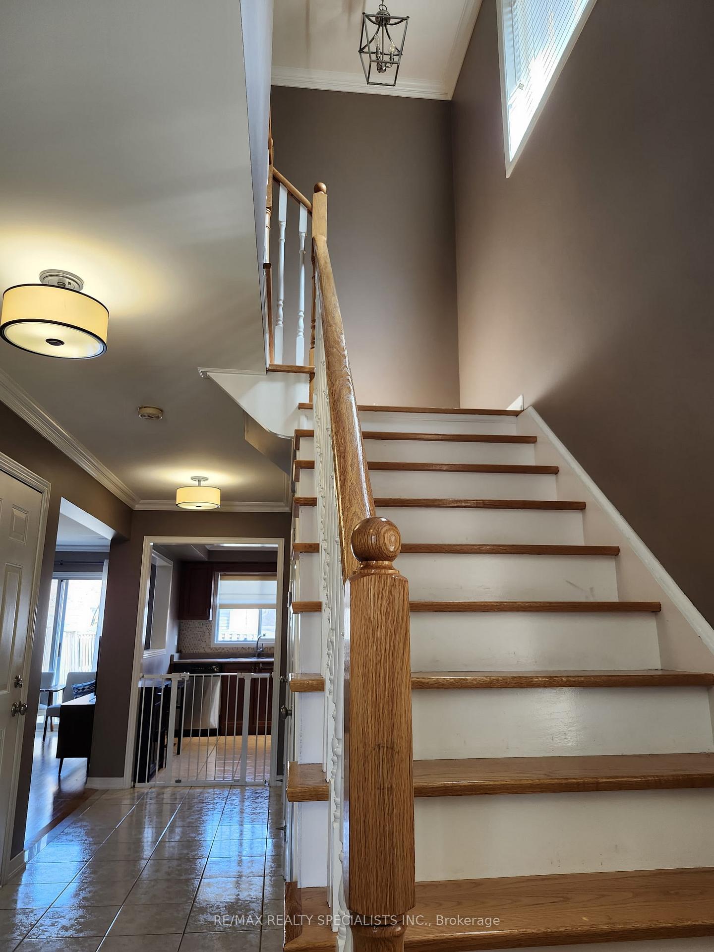 Photo 16 of 272 Fitzgerald Crescent, Milton, Dempsey — HOMEH