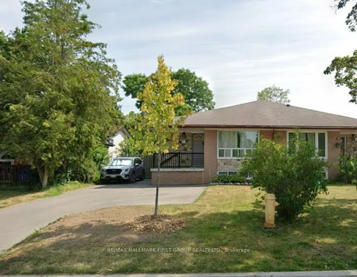 Photo 3 of 851 Bem Avenue, Pickering, Bay Ridges — HOMEH