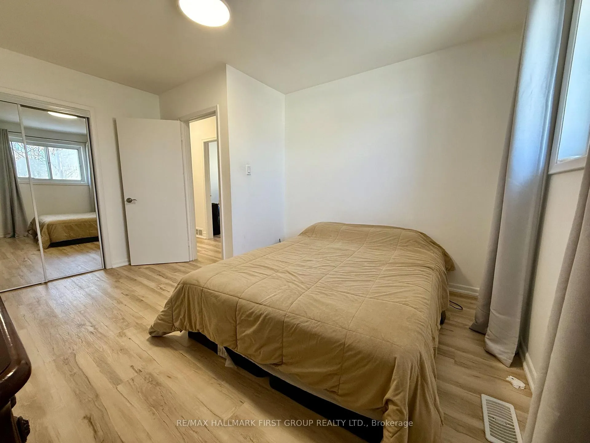 Photo 15 of 851 Bem Avenue, Pickering, Bay Ridges — HOMEH