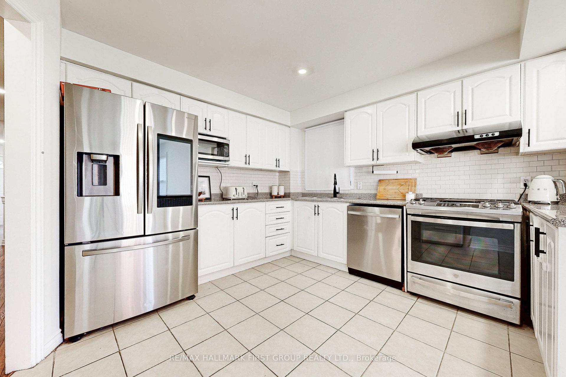Photo 16 of 1522 Amberlea Road, Pickering, Amberlea — HOMEH