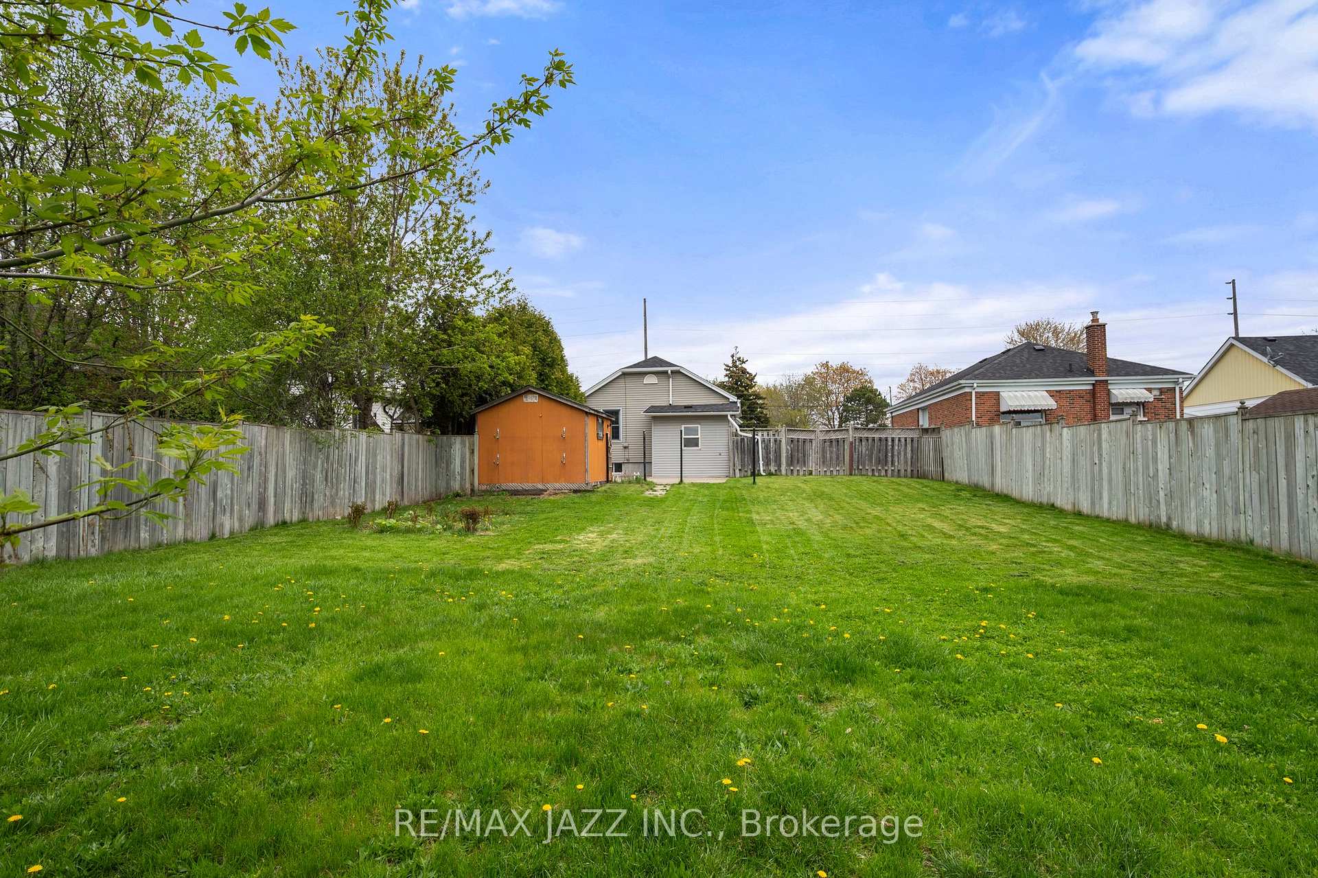 Photo 4 of 170 Stevenson Road N, Oshawa, McLaughlin — HOMEH