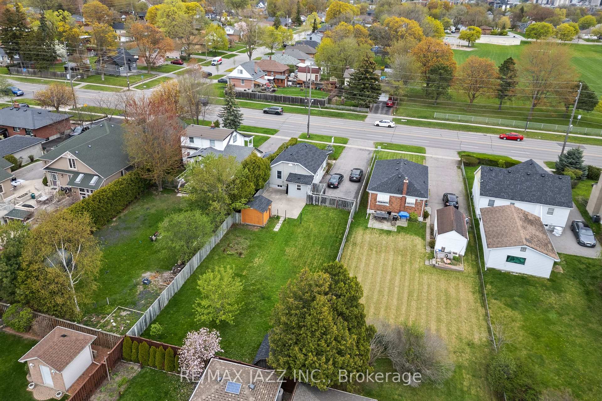 Photo 7 of 170 Stevenson Road N, Oshawa, McLaughlin — HOMEH