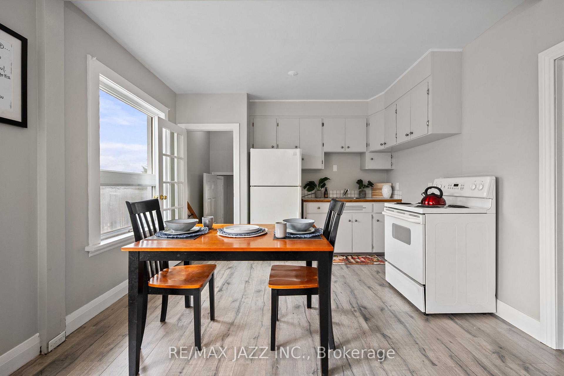 Photo 11 of 170 Stevenson Road N, Oshawa, McLaughlin — HOMEH
