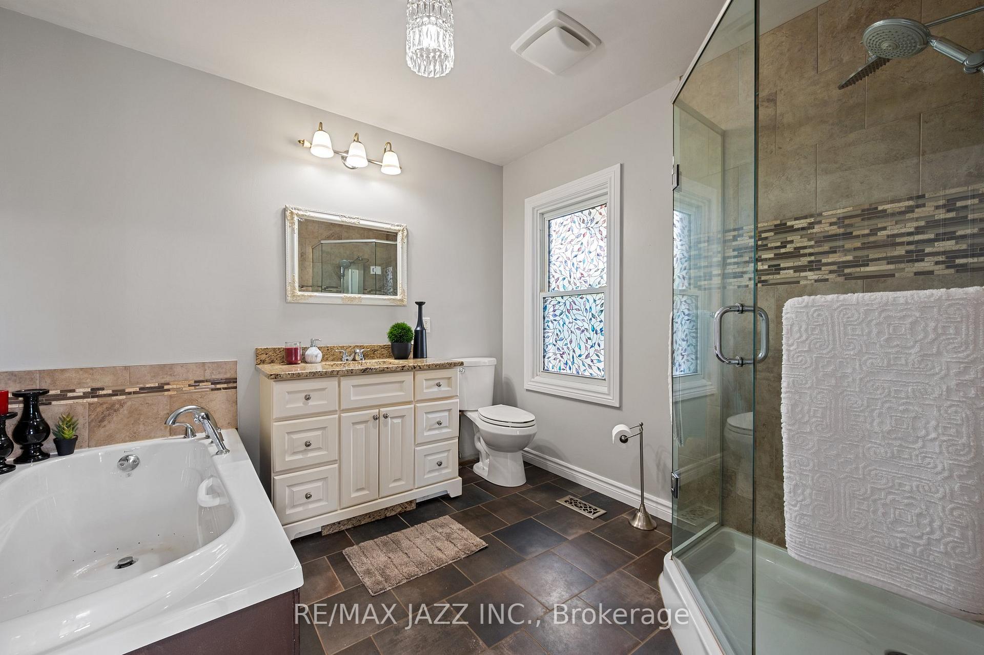 Photo 18 of 170 Stevenson Road N, Oshawa, McLaughlin — HOMEH