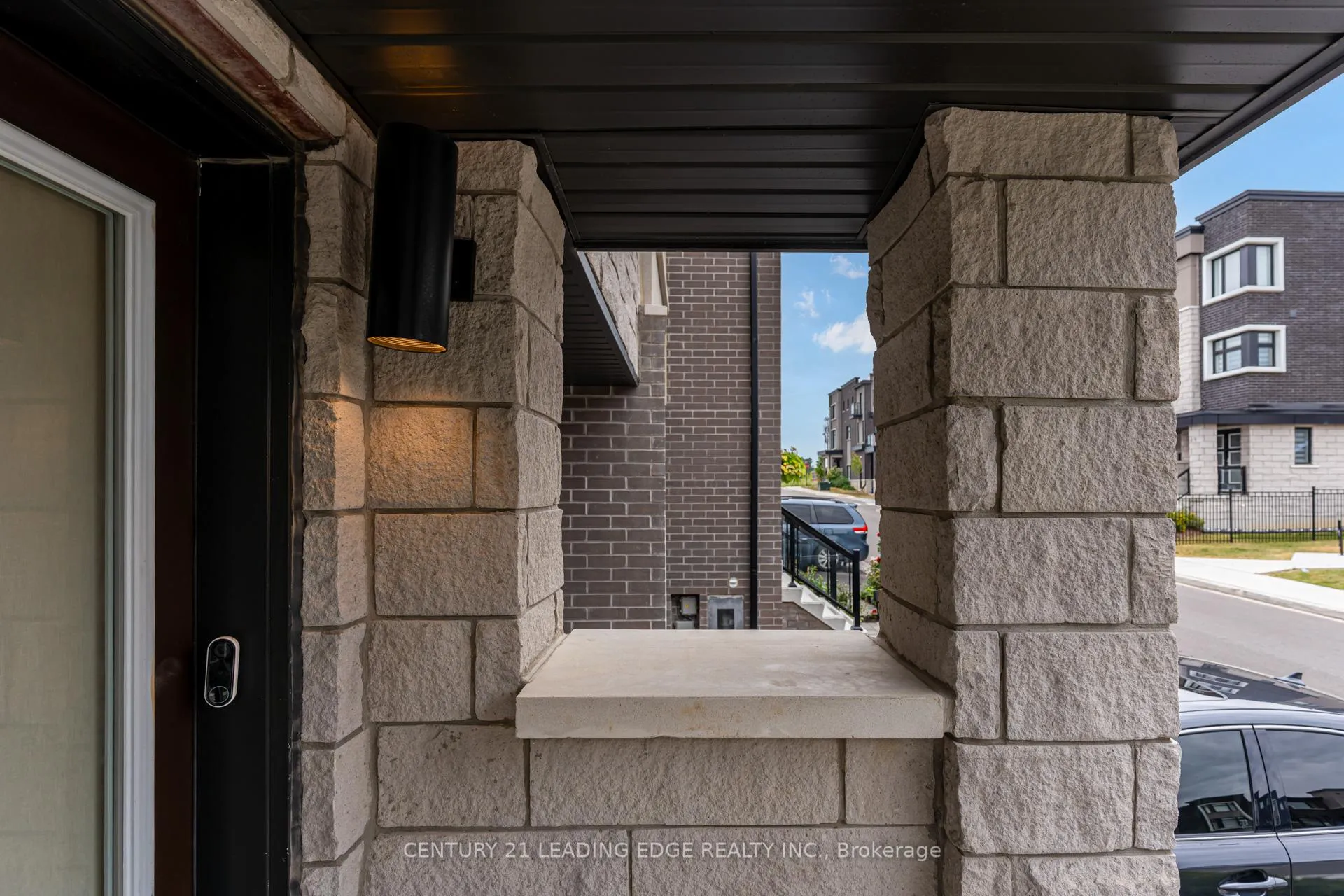 Photo 3 of 1645 Shining Star Chase, Pickering, Duffin Heights — HOMEH