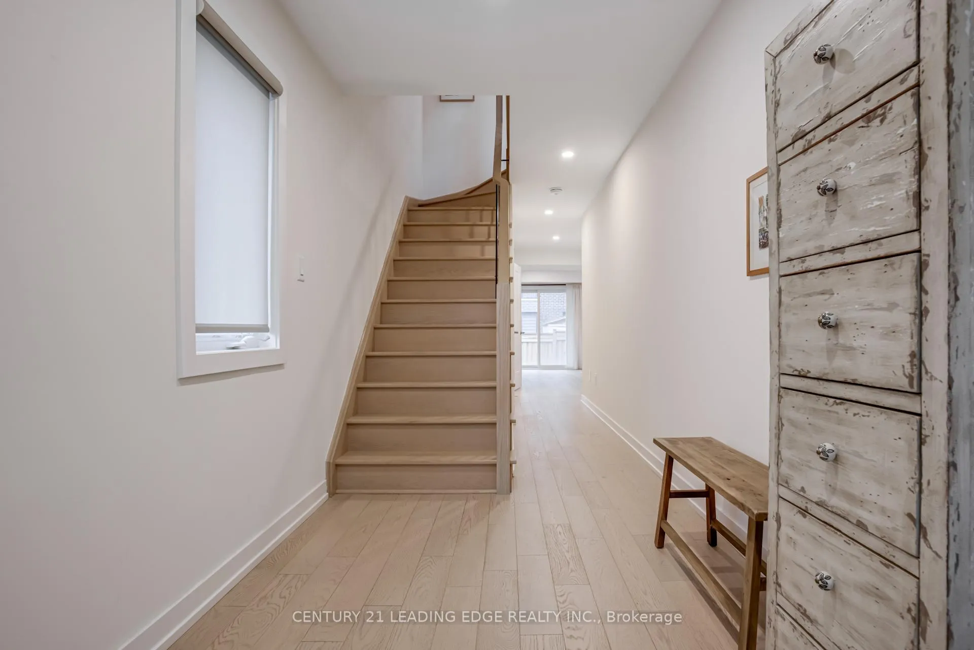 Photo 5 of 1645 Shining Star Chase, Pickering, Duffin Heights — HOMEH