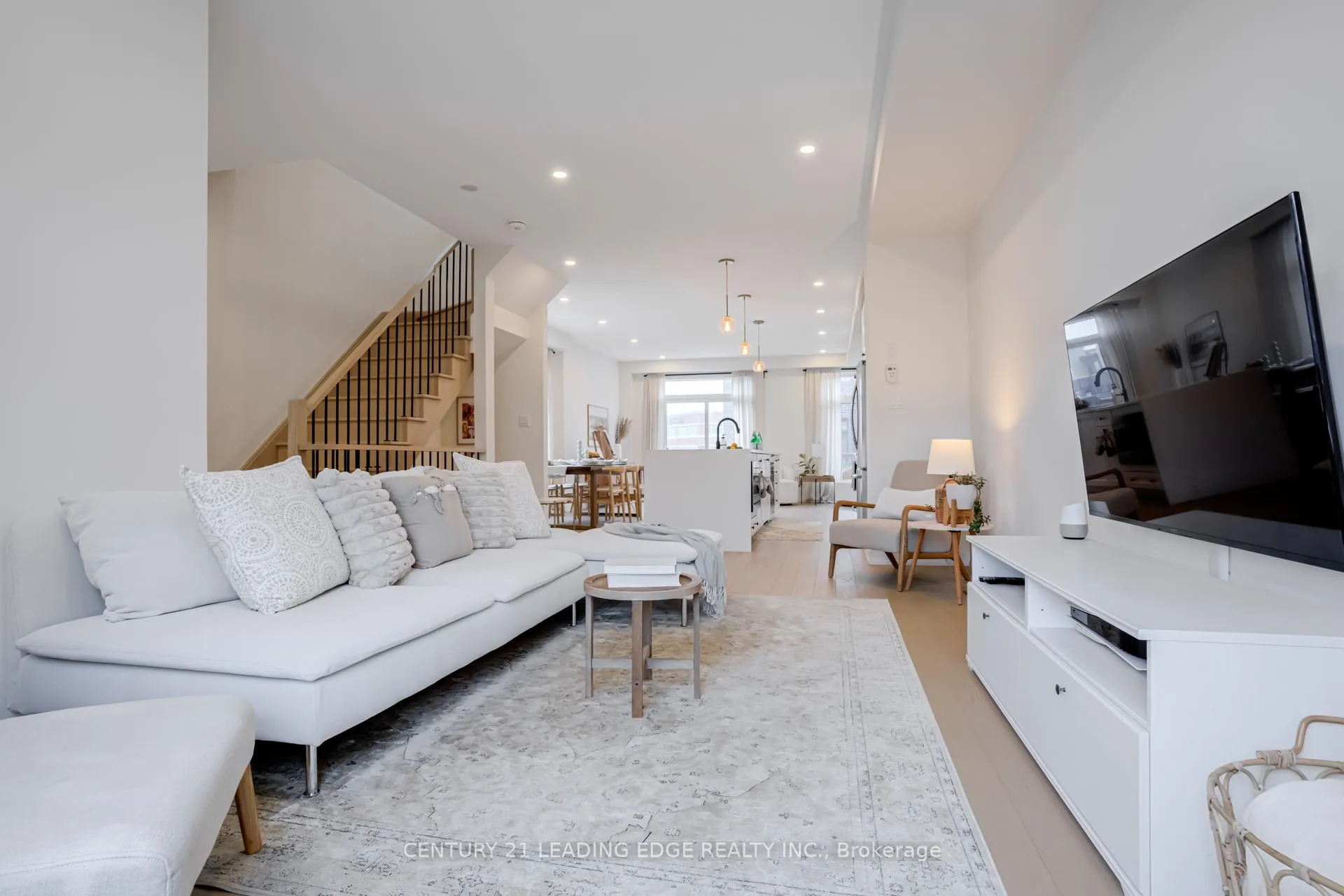 Photo 11 of 1645 Shining Star Chase, Pickering, Duffin Heights — HOMEH