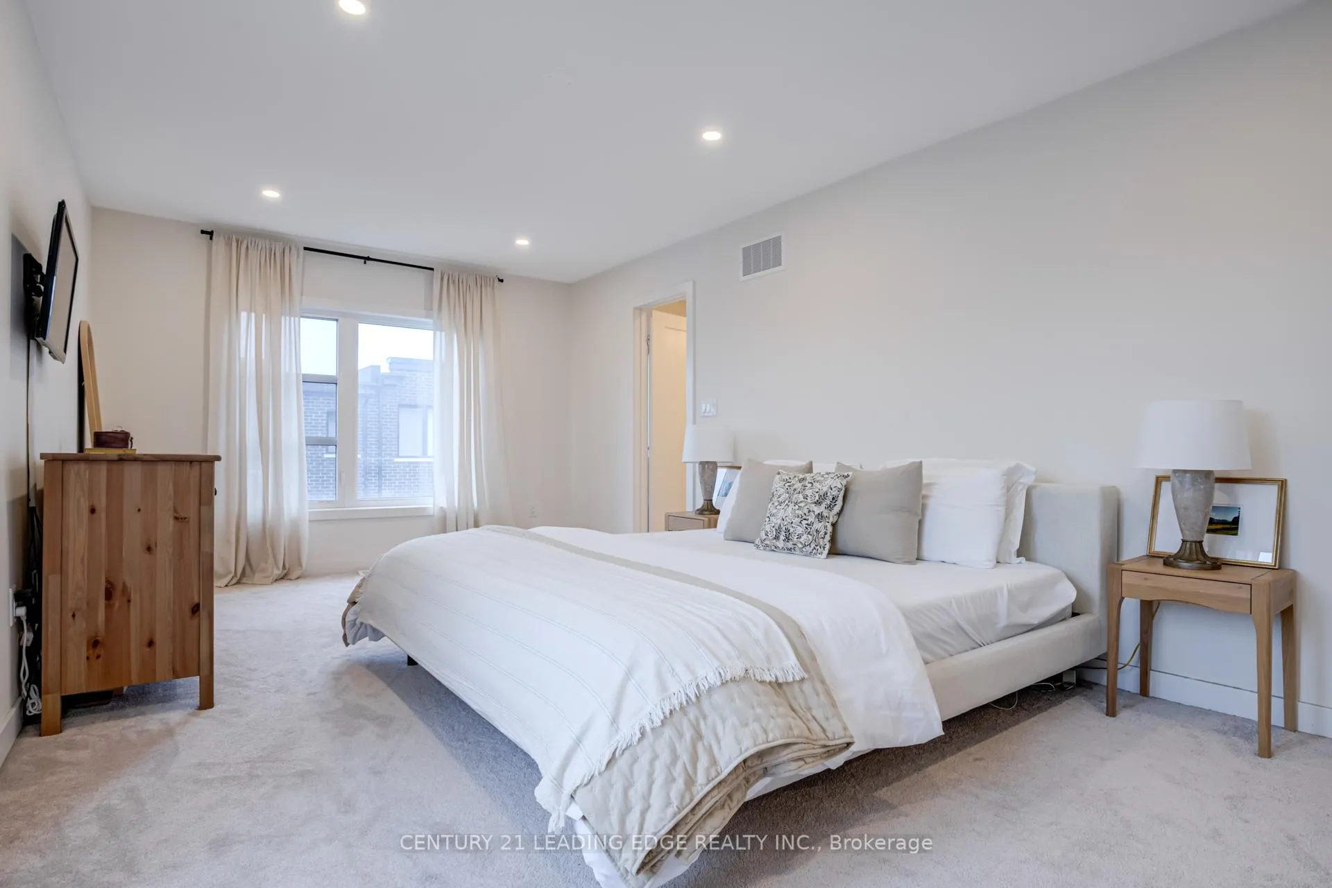 Photo 20 of 1645 Shining Star Chase, Pickering, Duffin Heights — HOMEH