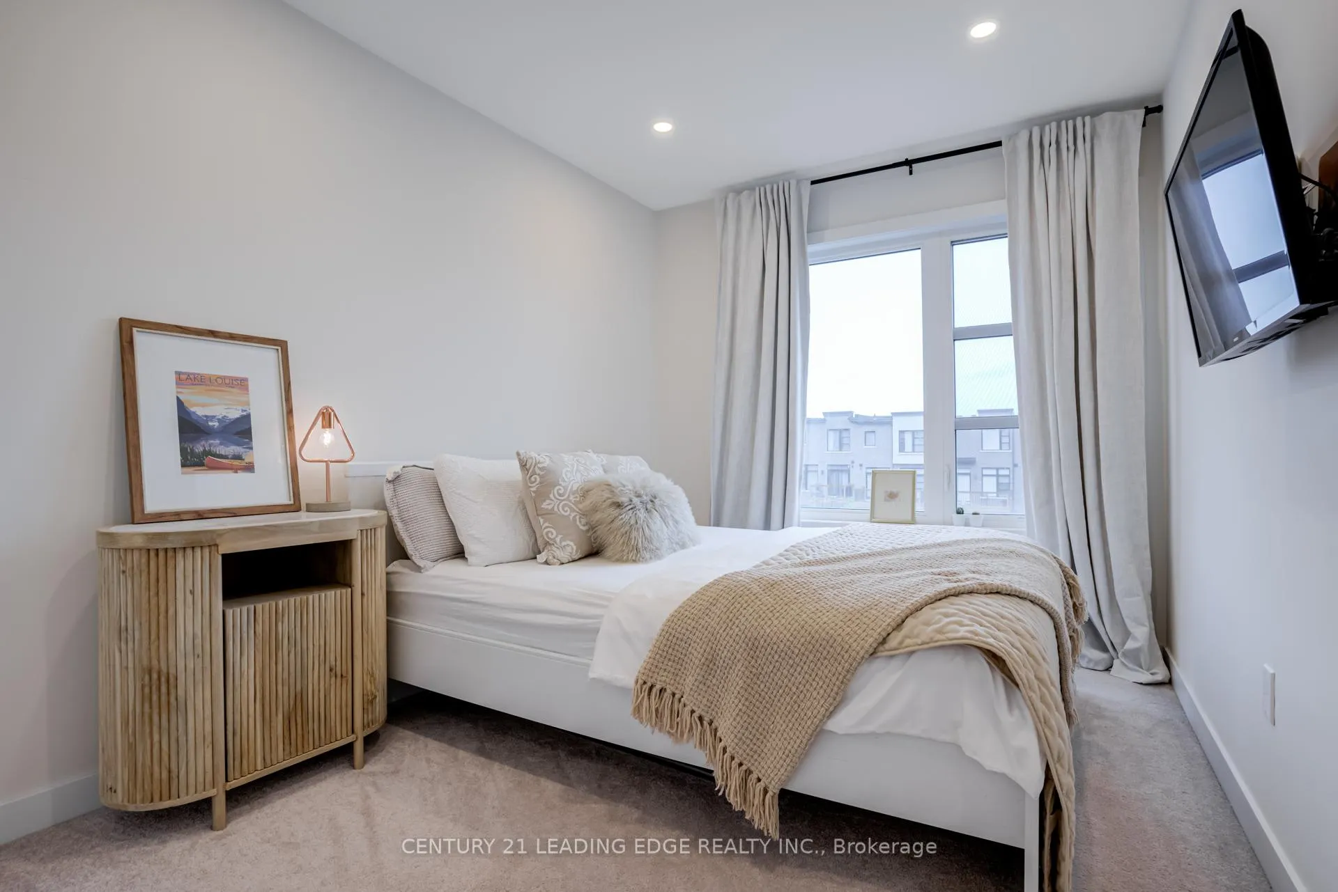 Photo 24 of 1645 Shining Star Chase, Pickering, Duffin Heights — HOMEH