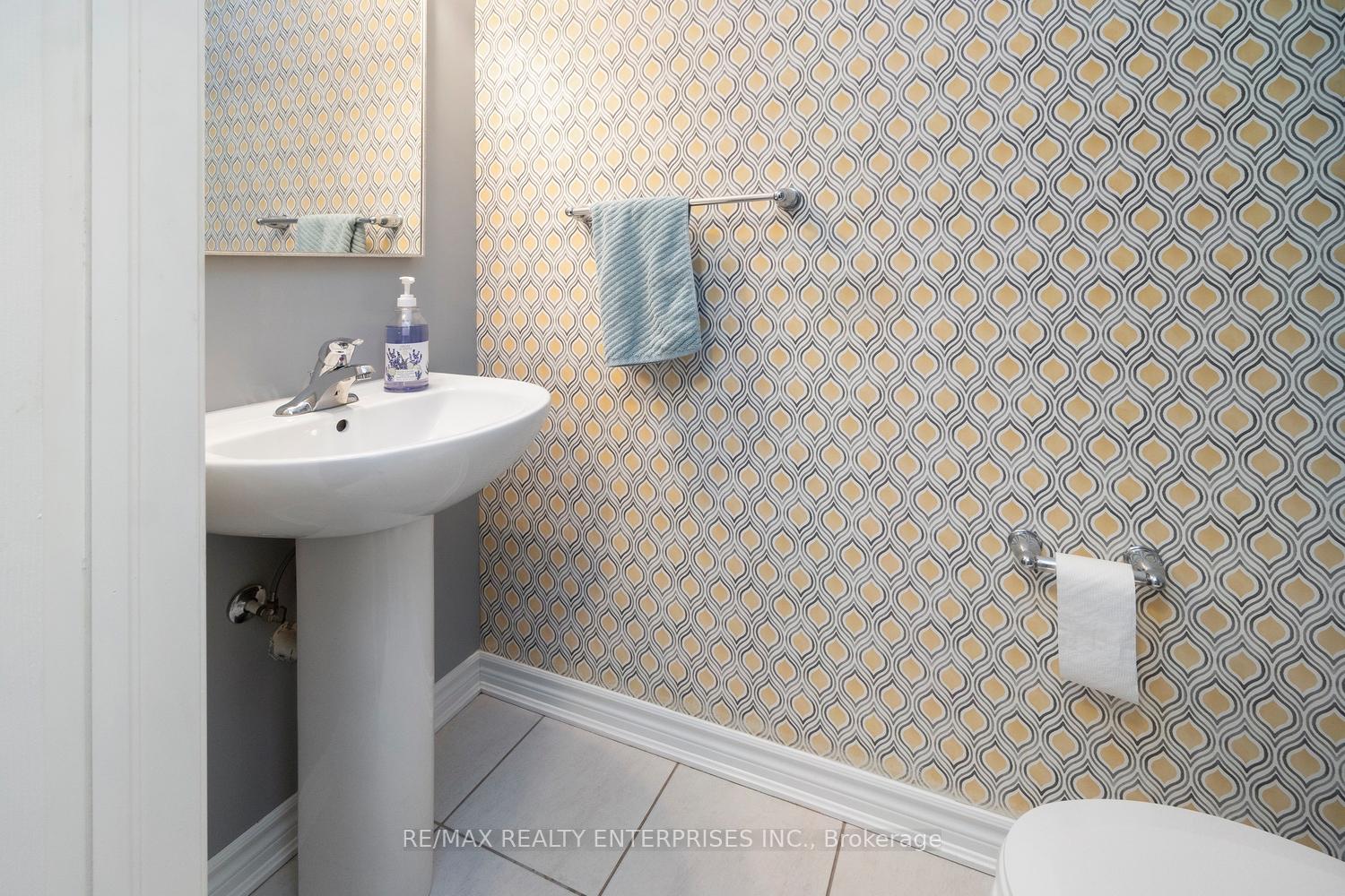 Photo 20 of 1656 Clitherow Street, Milton, Ford — HOMEH
