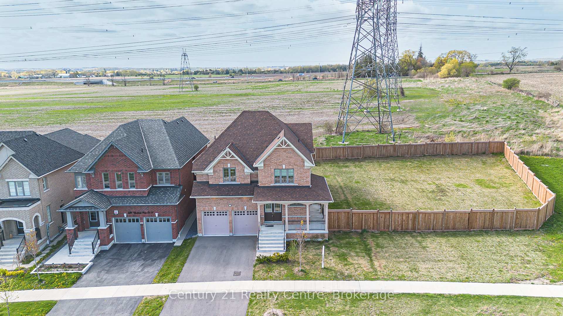 Photo 2 of 280 Windfields Farm Drive W, Oshawa, Windfields — HOMEH