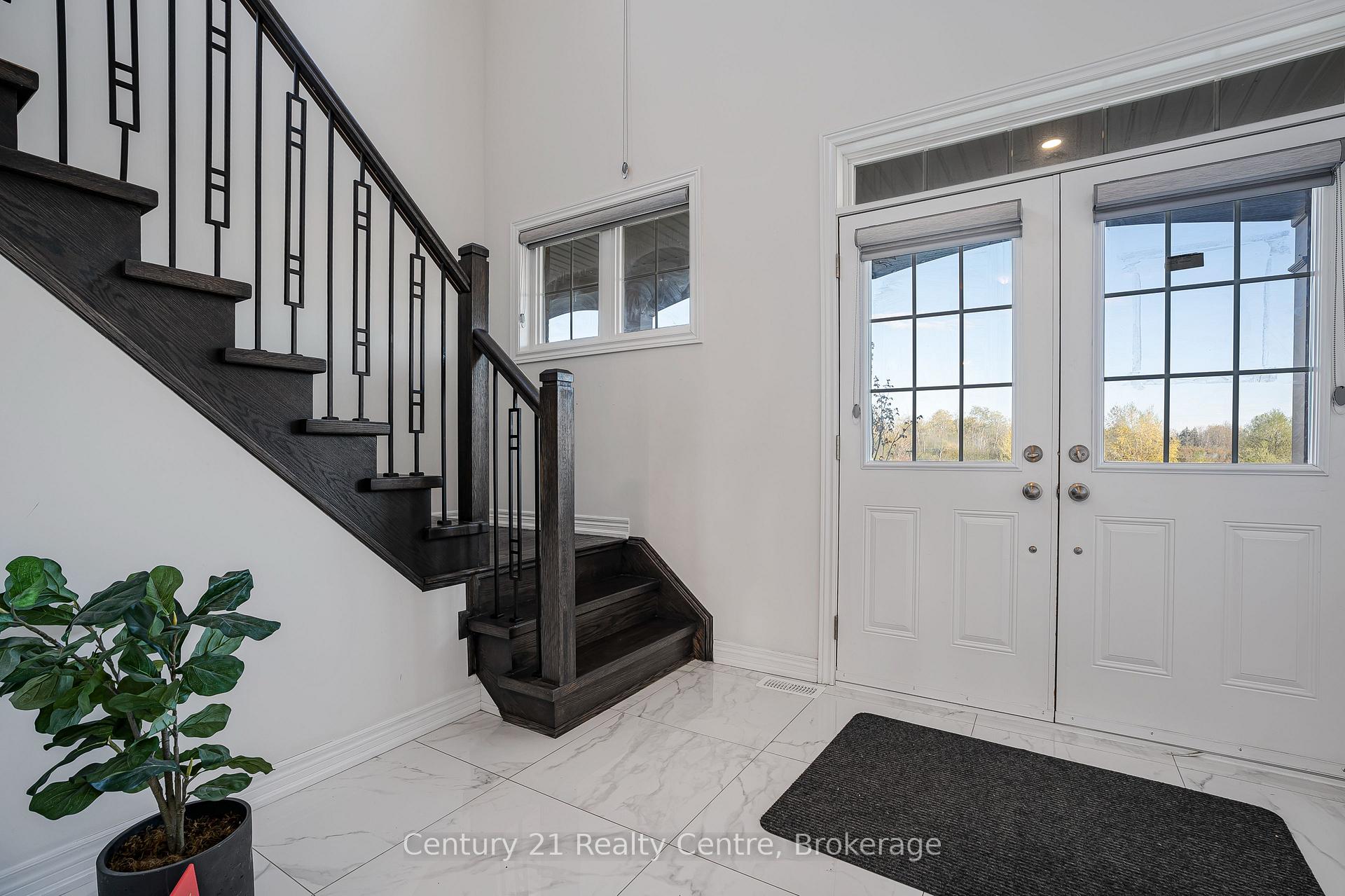 Photo 7 of 280 Windfields Farm Drive W, Oshawa, Windfields — HOMEH