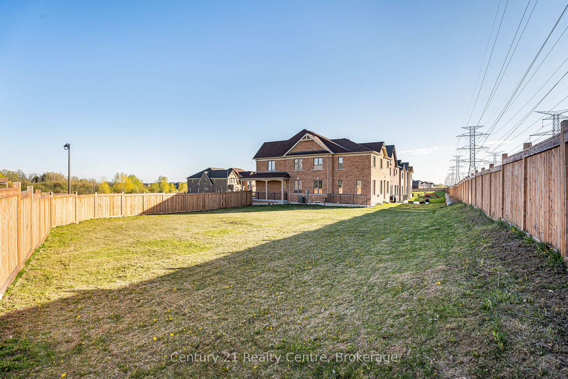 Photo 47 of 280 Windfields Farm Drive W, Oshawa, Windfields — HOMEH