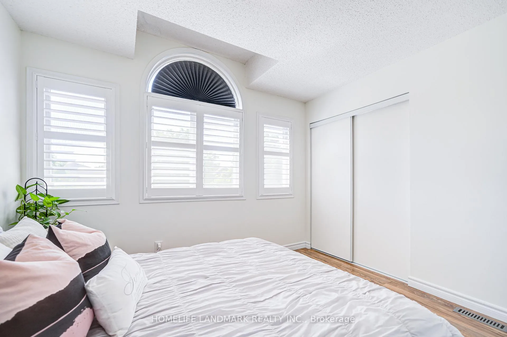 Photo 22 of 1925 Pine Grove Avenue, Pickering, Highbush — HOMEH