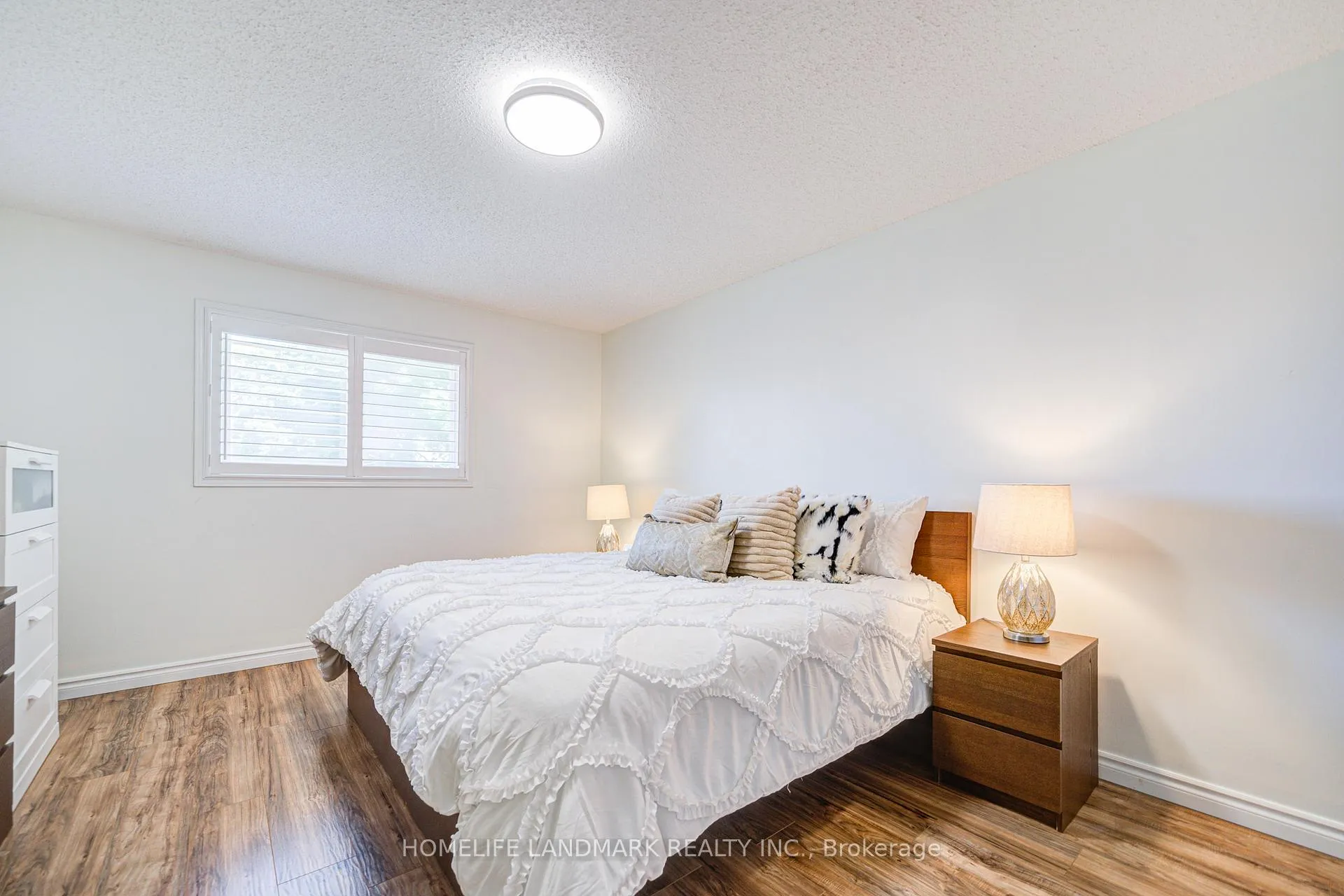 Photo 25 of 1925 Pine Grove Avenue, Pickering, Highbush — HOMEH