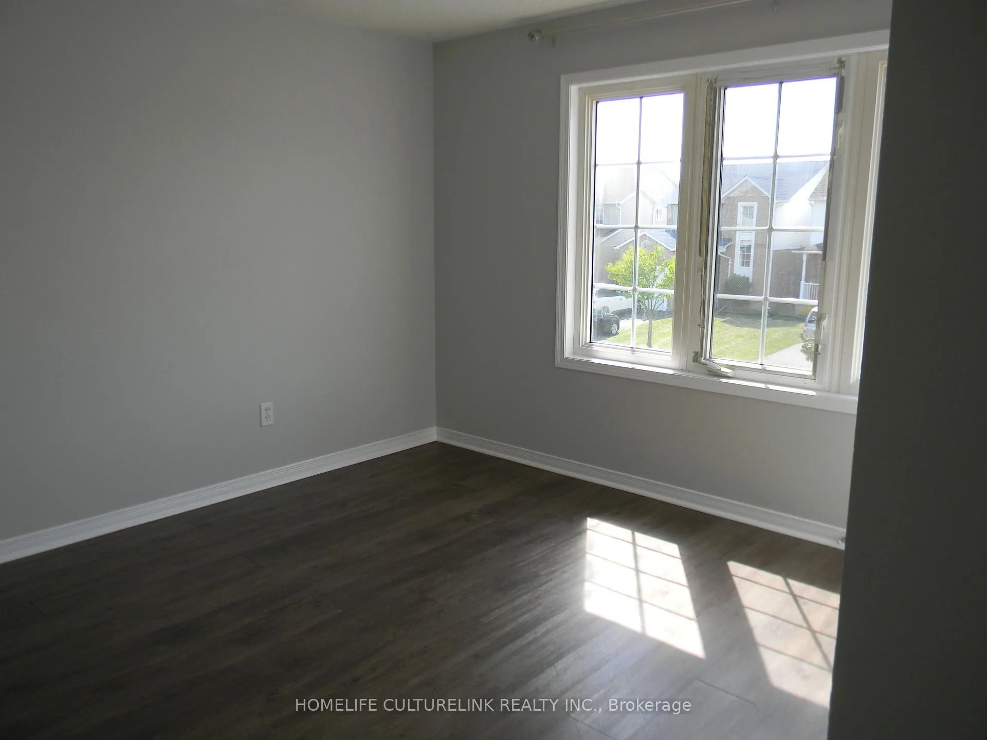 Photo 10 of 1839 Dalhousie Crescent, Oshawa, Samac — HOMEH