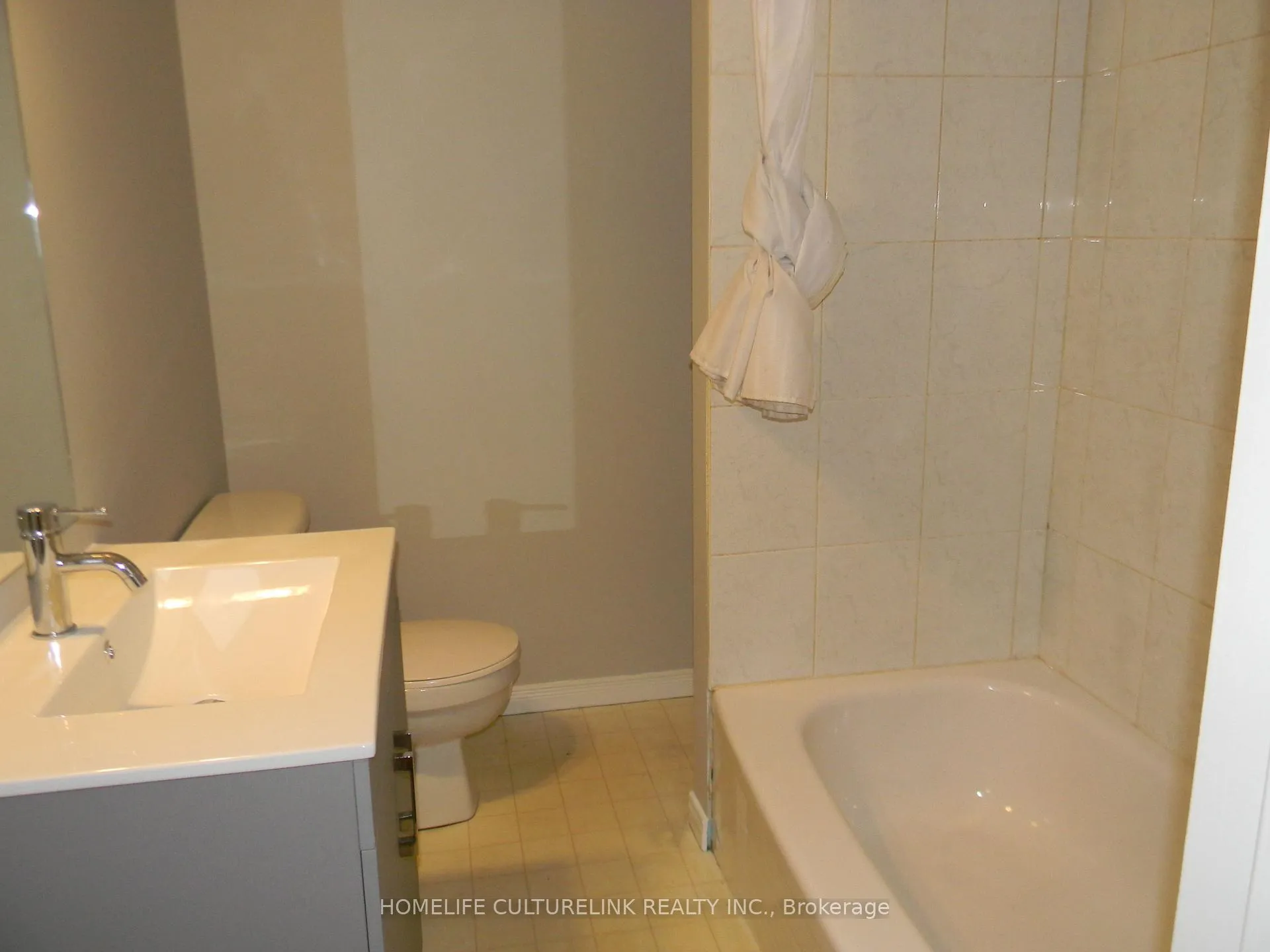 Photo 15 of 1839 Dalhousie Crescent, Oshawa, Samac — HOMEH